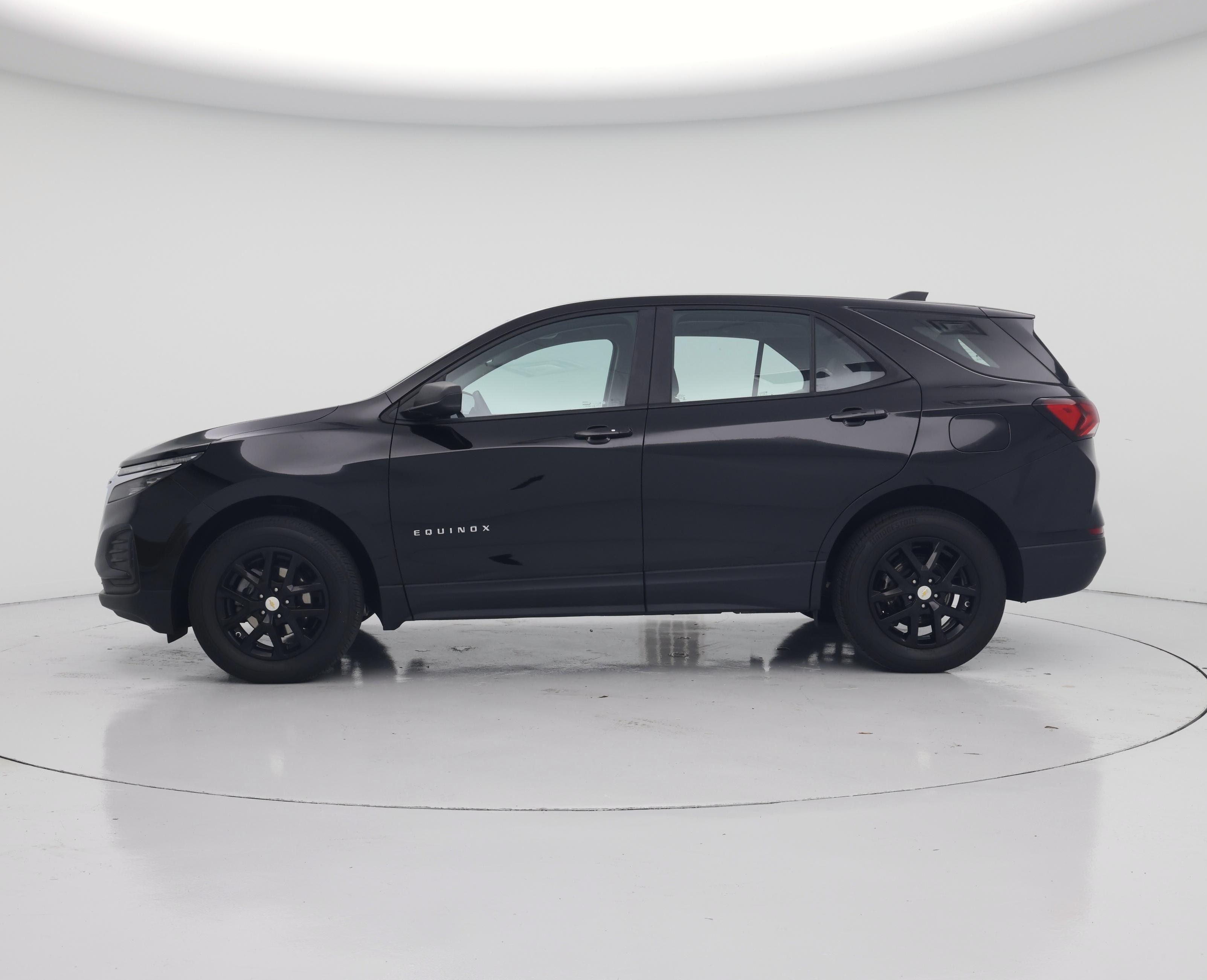 Thumbnail: 2022 Chevrolet Equinox - 3