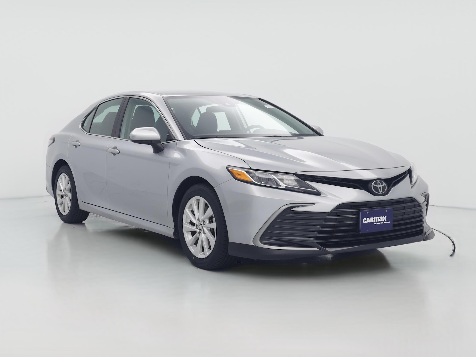 2024 Toyota Camry LE - Photo 1