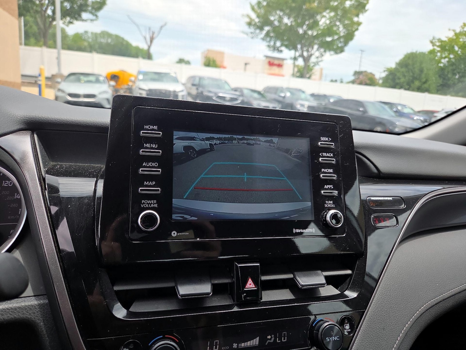 2024 Toyota Camry LE - Photo 15