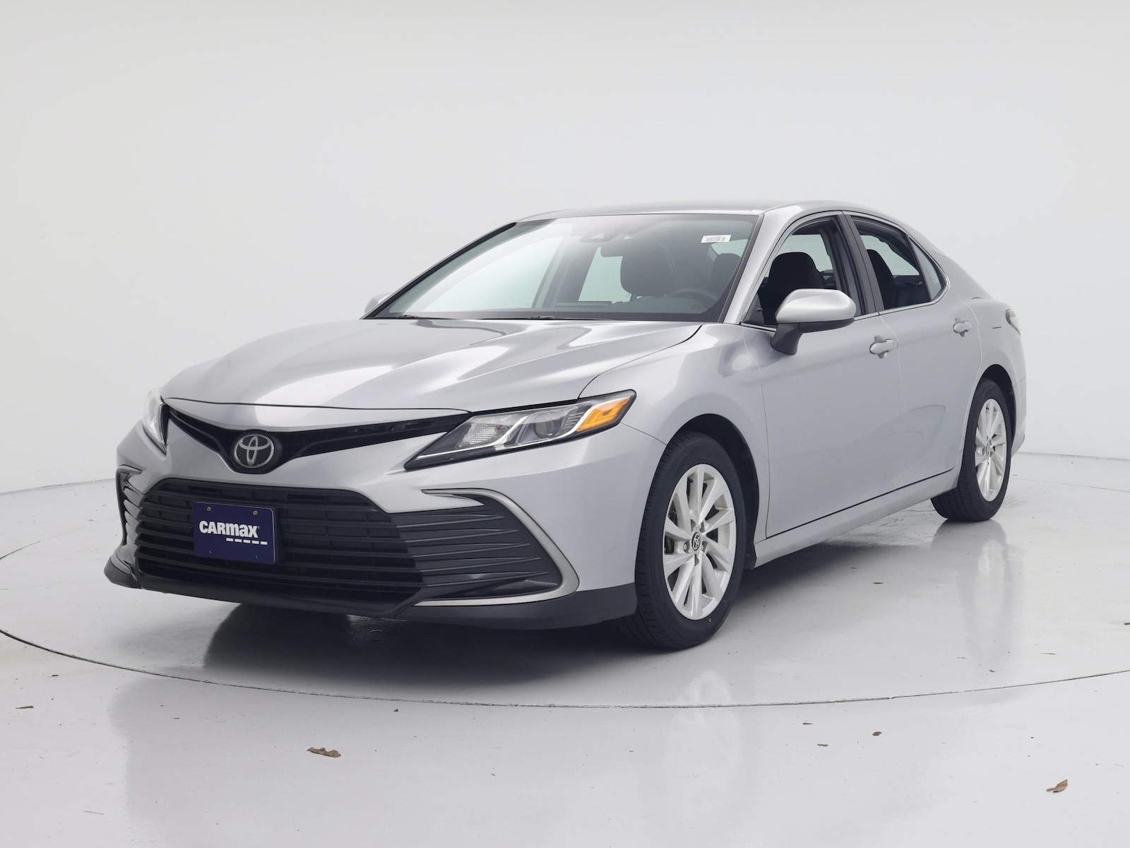 2024 Toyota Camry LE - Photo 5