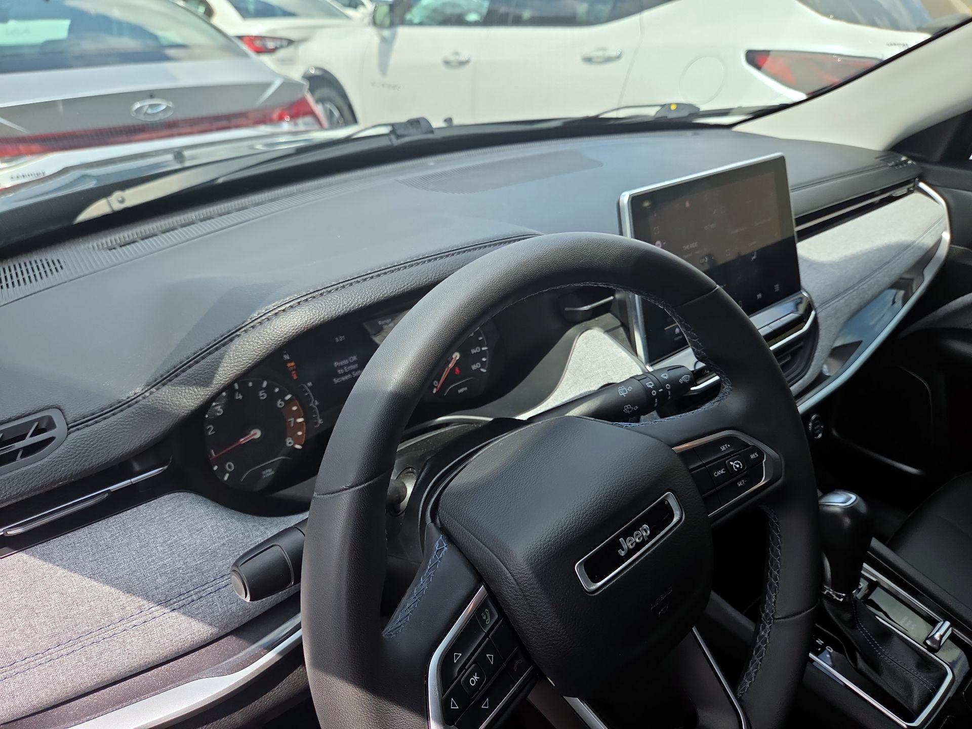 Thumbnail: 2022 Jeep Compass - 9