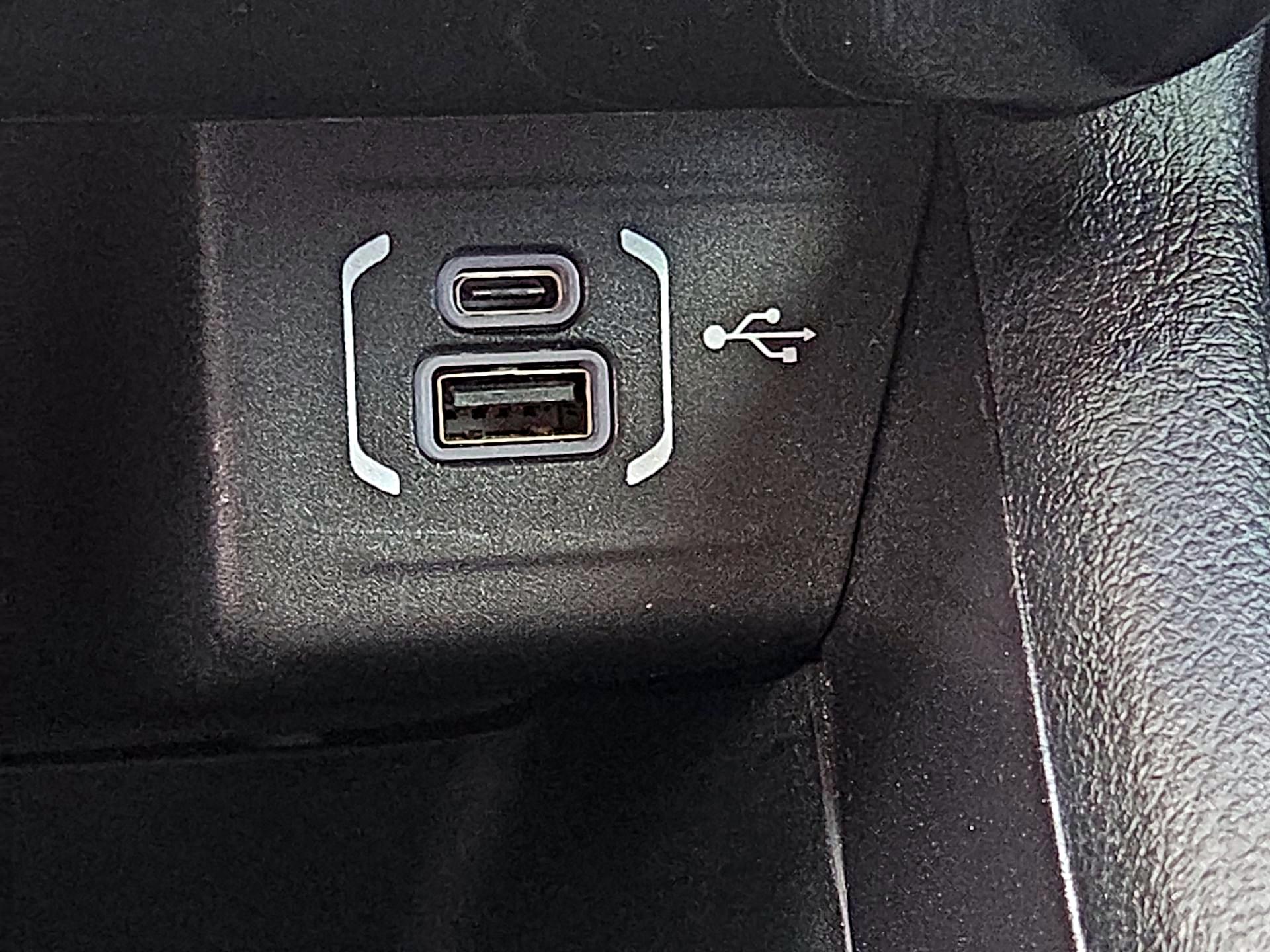 Thumbnail: 2022 Jeep Compass - 18