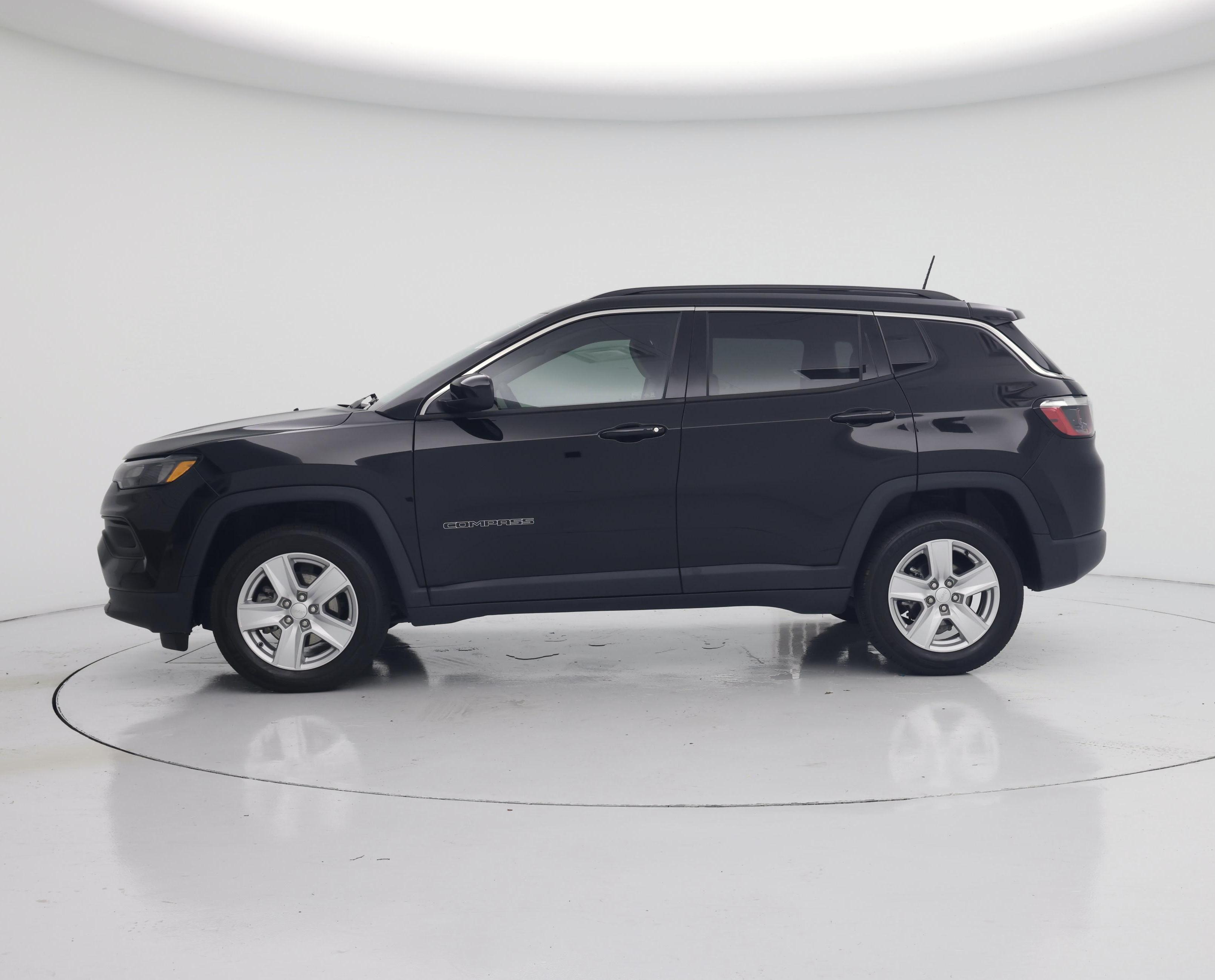 Thumbnail: 2022 Jeep Compass - 3