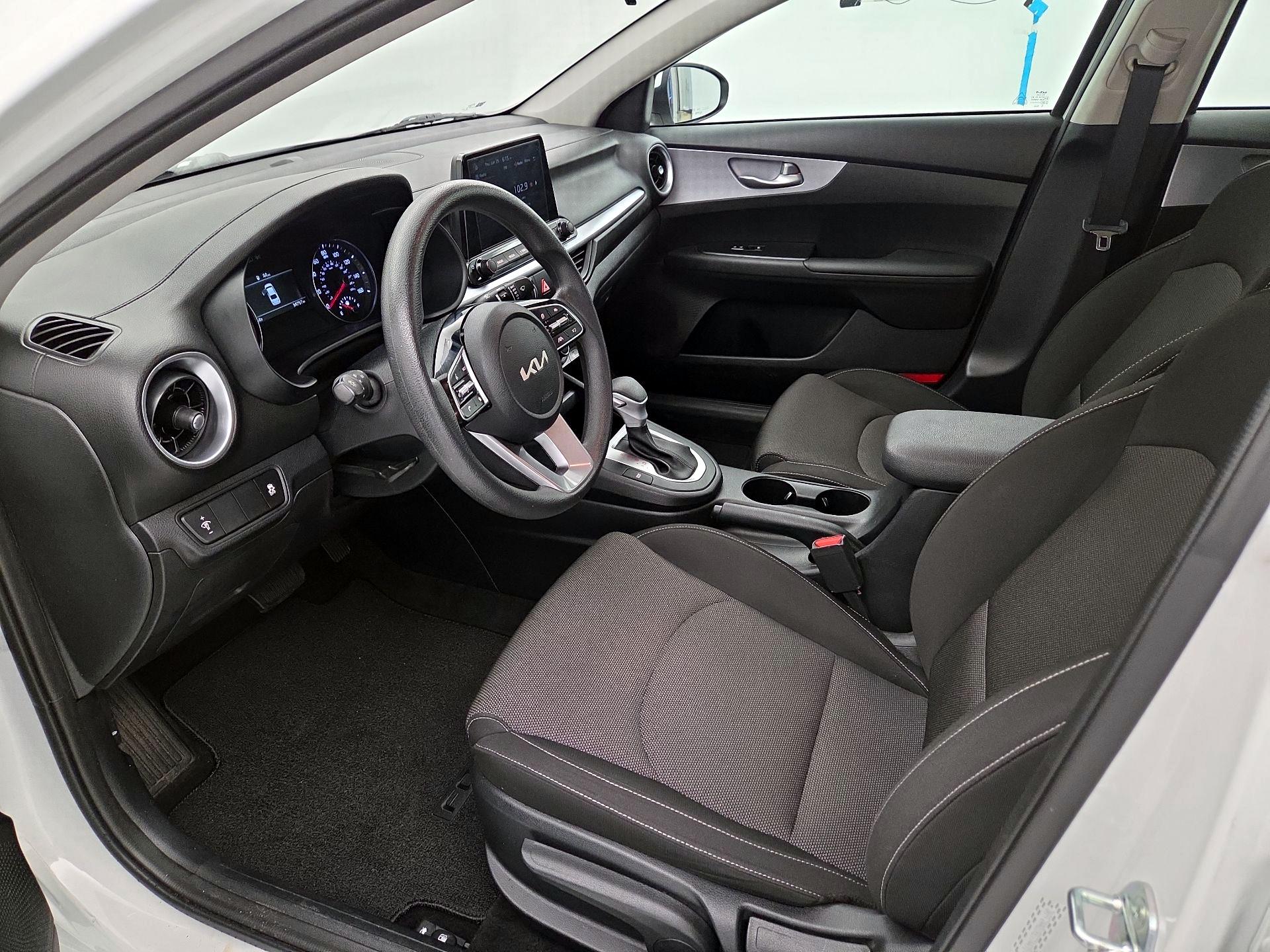 Thumbnail: 2024 Kia Forte - 11