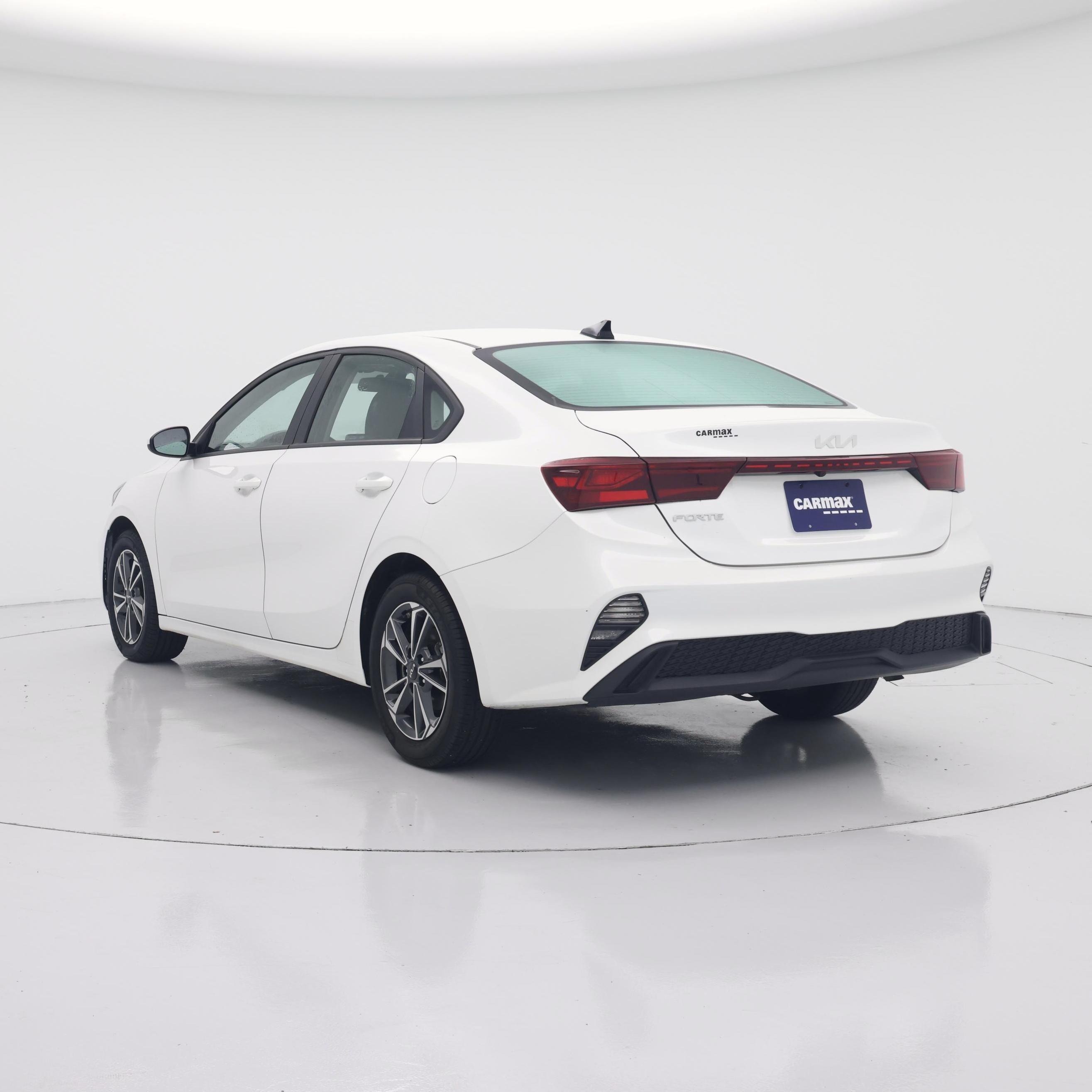 Thumbnail: 2024 Kia Forte - 2