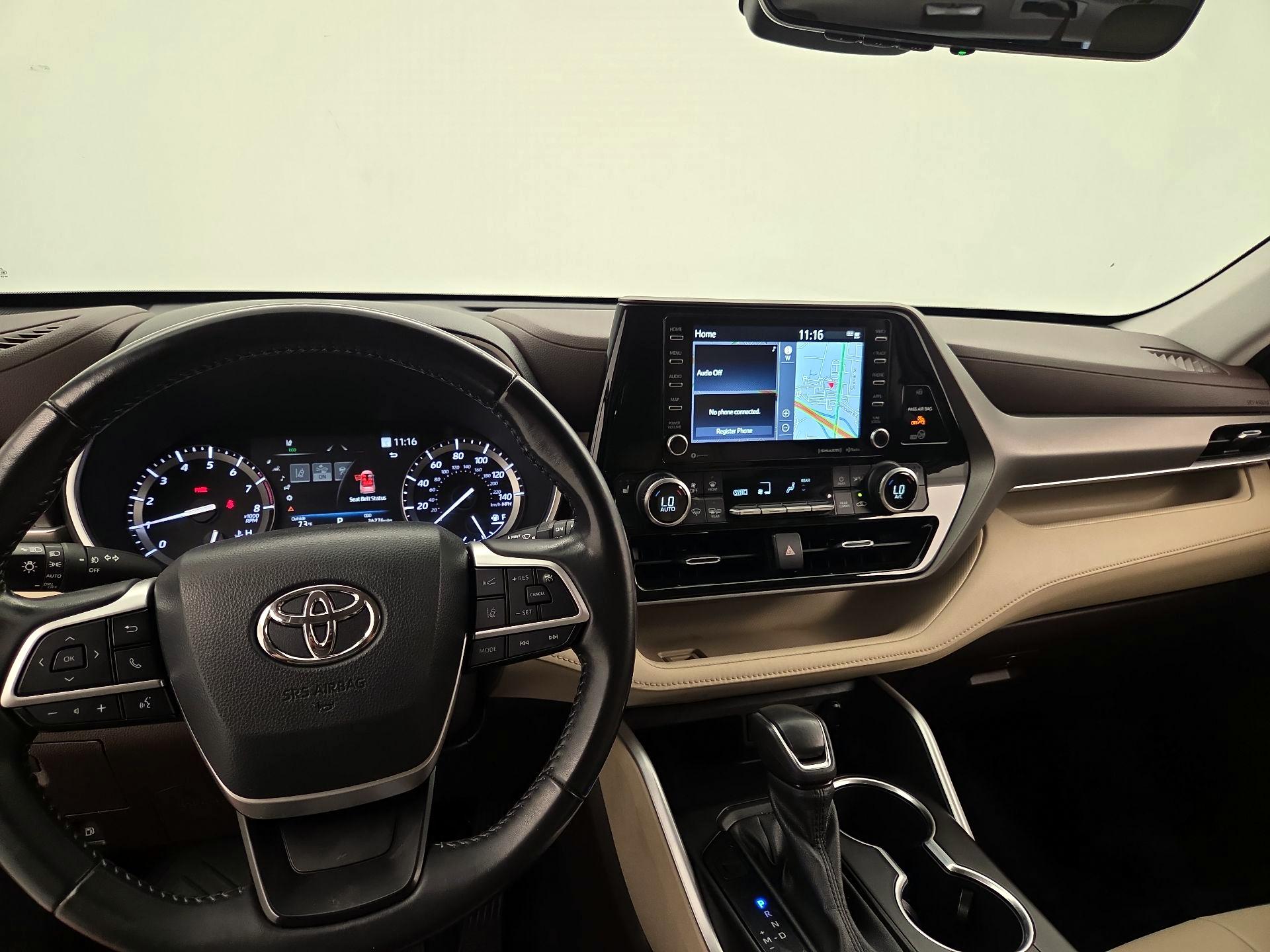 Thumbnail: 2022 Toyota Highlander - 9