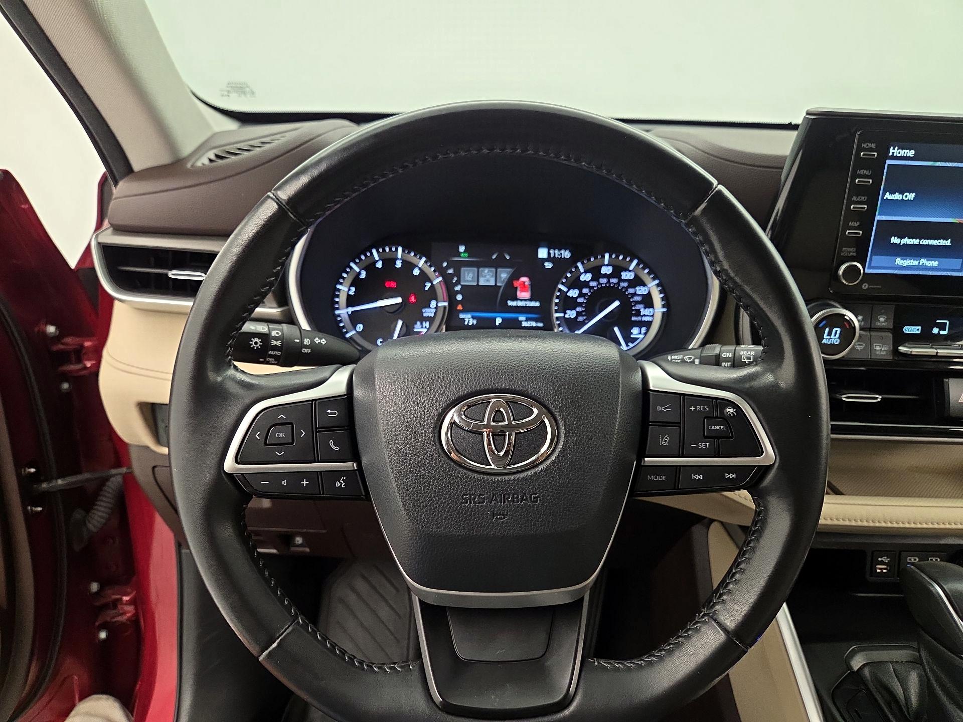 Thumbnail: 2022 Toyota Highlander - 10