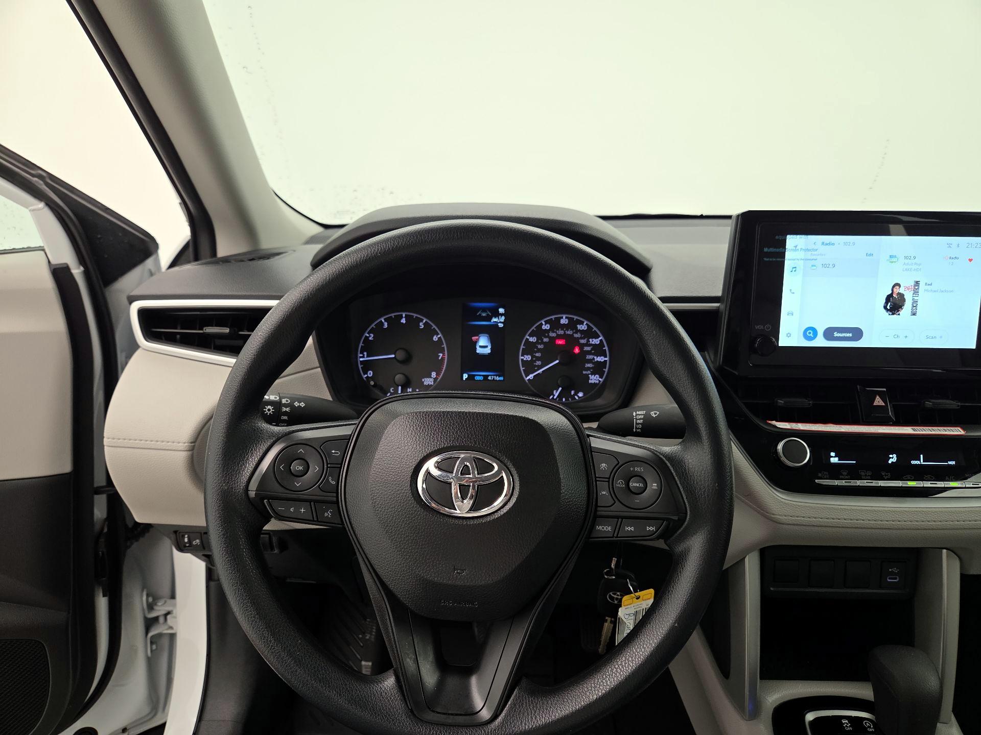 Thumbnail: 2025 Toyota Corolla Cross - 10