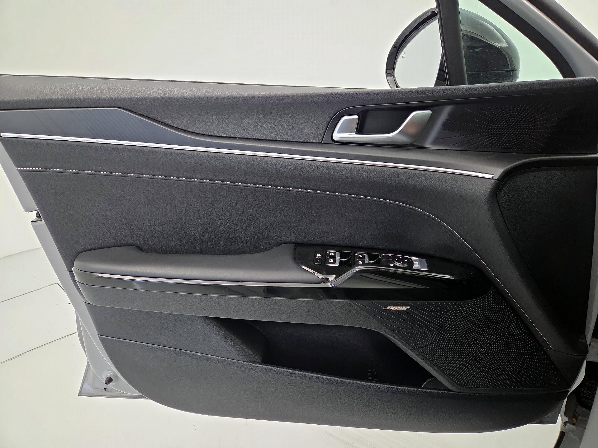 Thumbnail: 2025 Kia K5 - 12