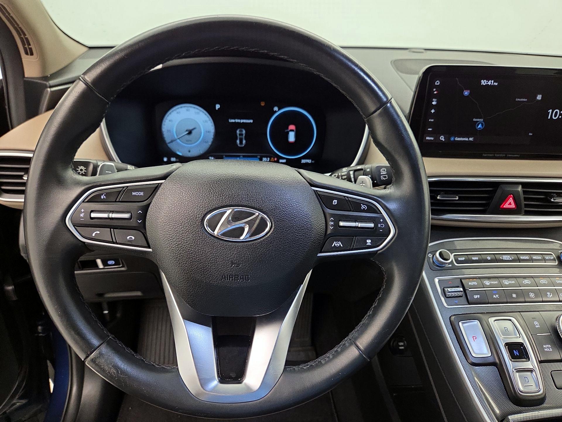 Thumbnail: 2023 Hyundai Santa Fe - 10