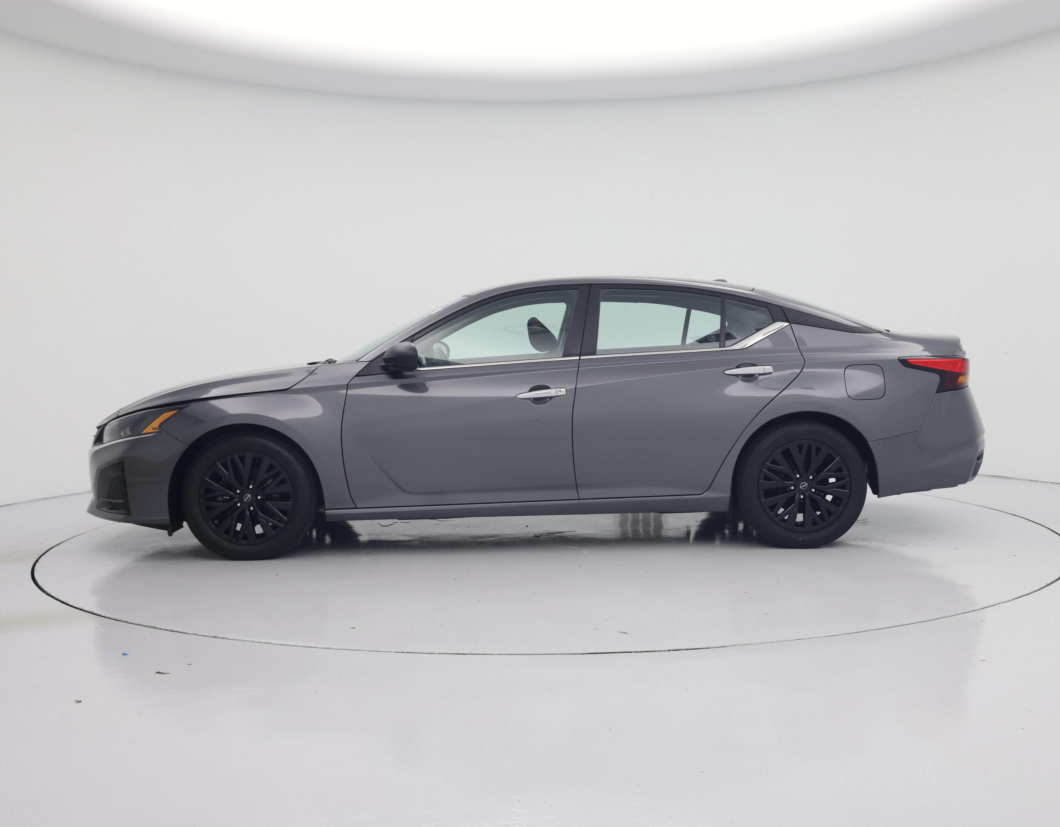 Thumbnail: 2024 Nissan Altima - 3