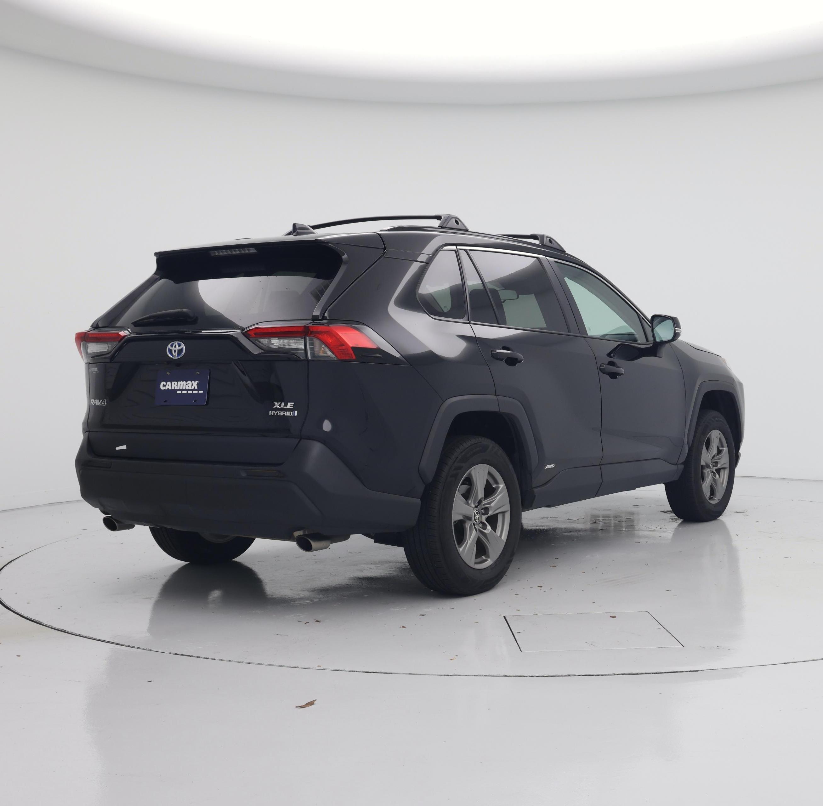Thumbnail: 2024 Toyota RAV4 - 8