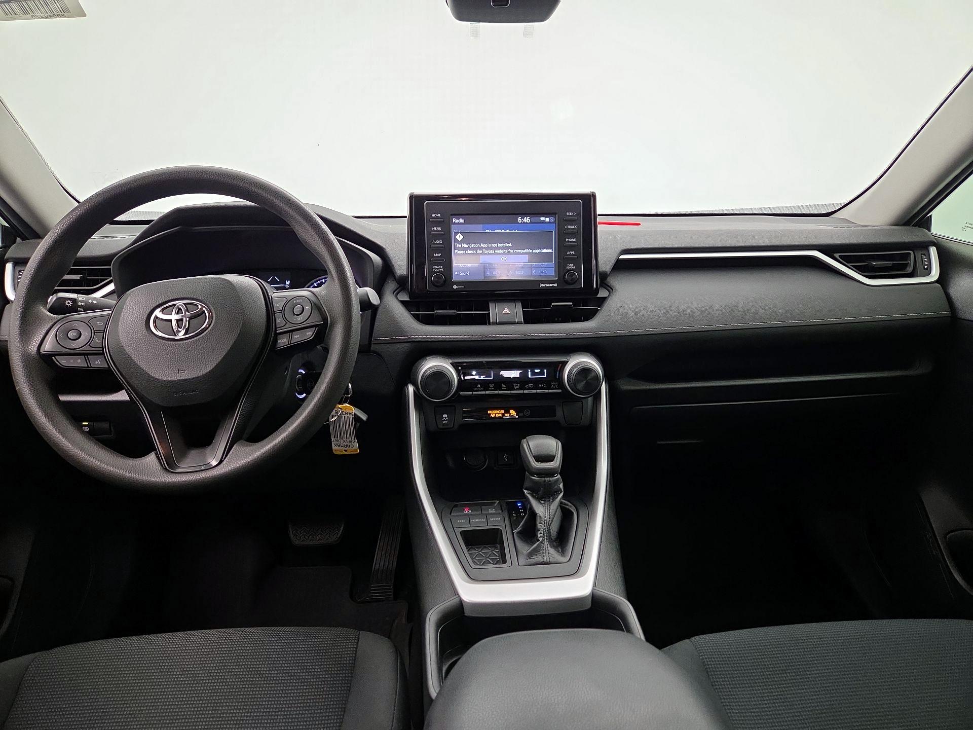 Thumbnail: 2020 Toyota RAV4 - 9