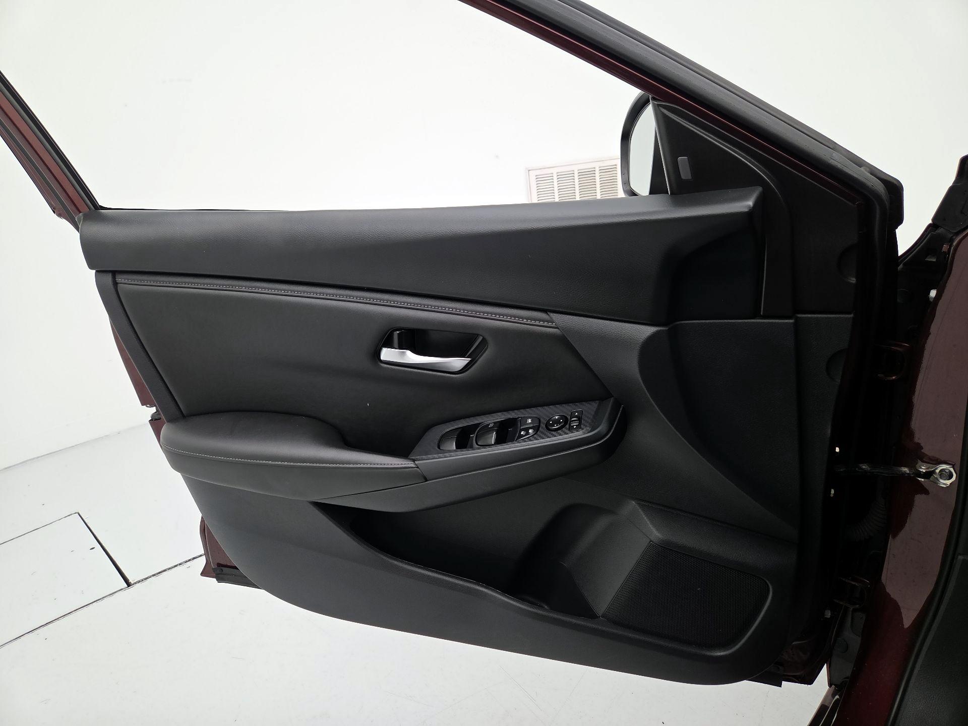 Thumbnail: 2024 Nissan Sentra - 12