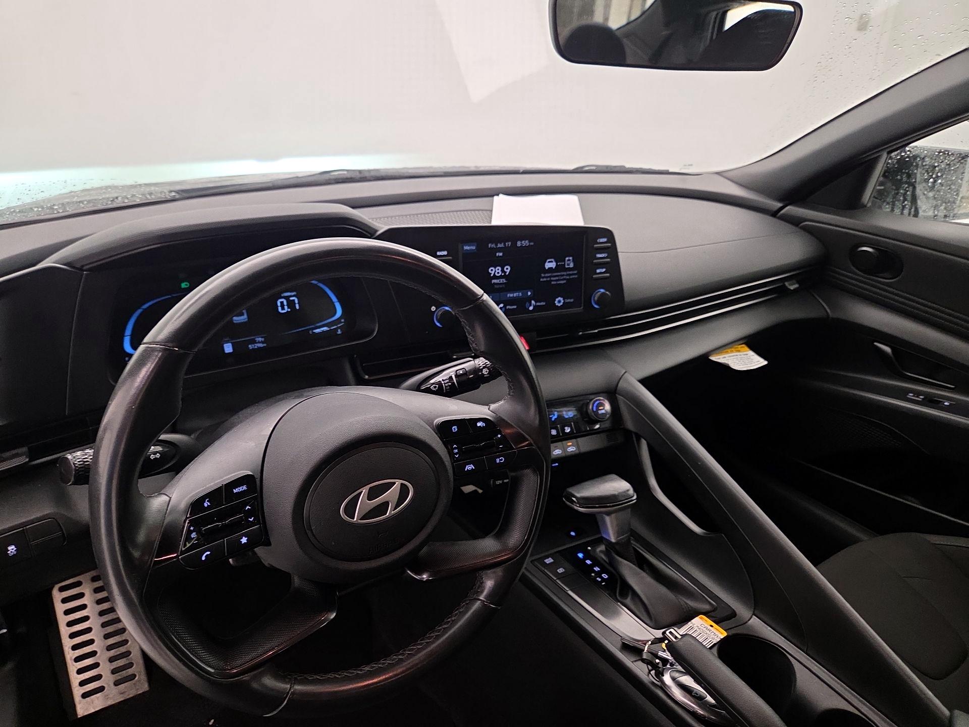 Thumbnail: 2025 Hyundai Elantra - 9