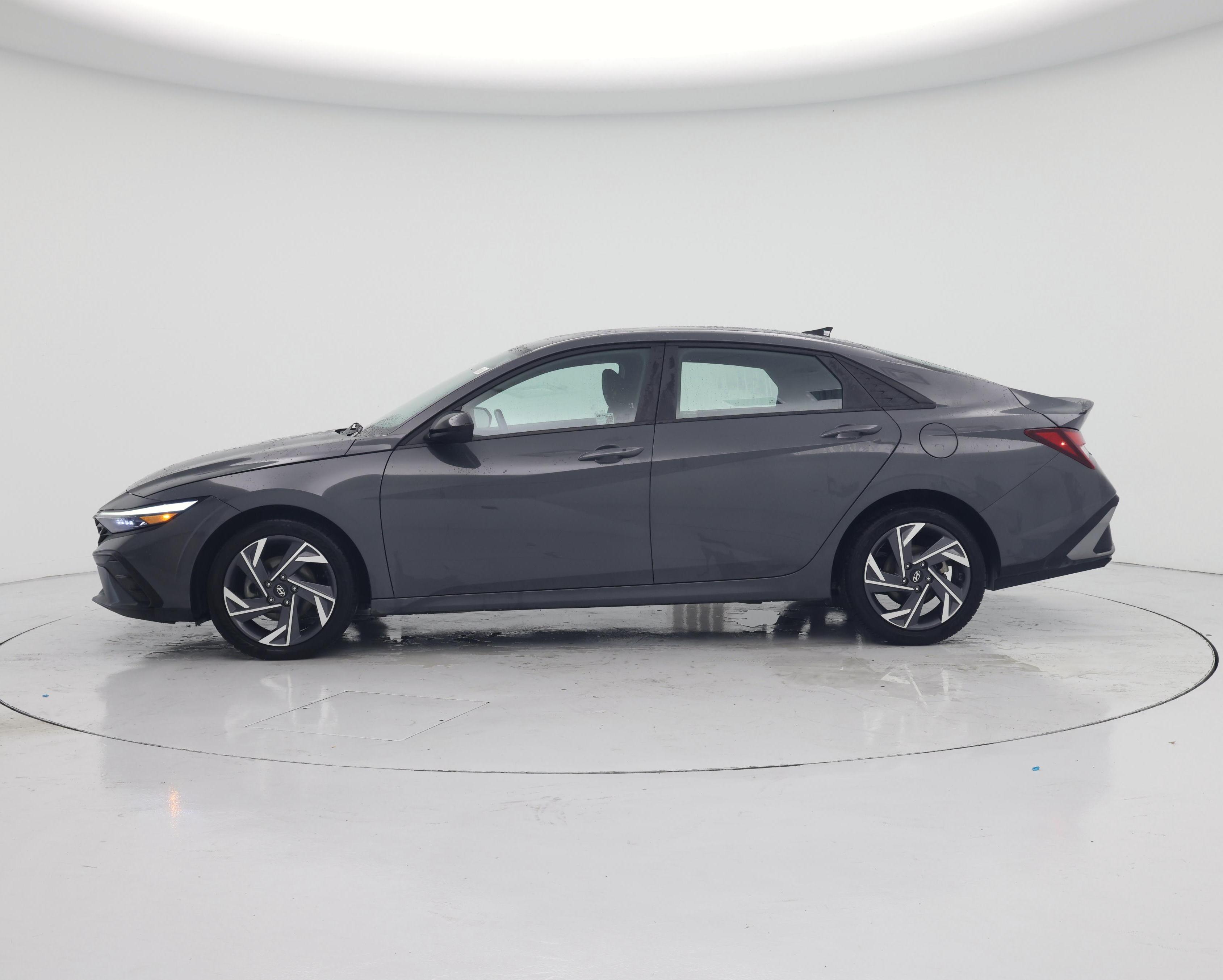 Thumbnail: 2025 Hyundai Elantra - 3