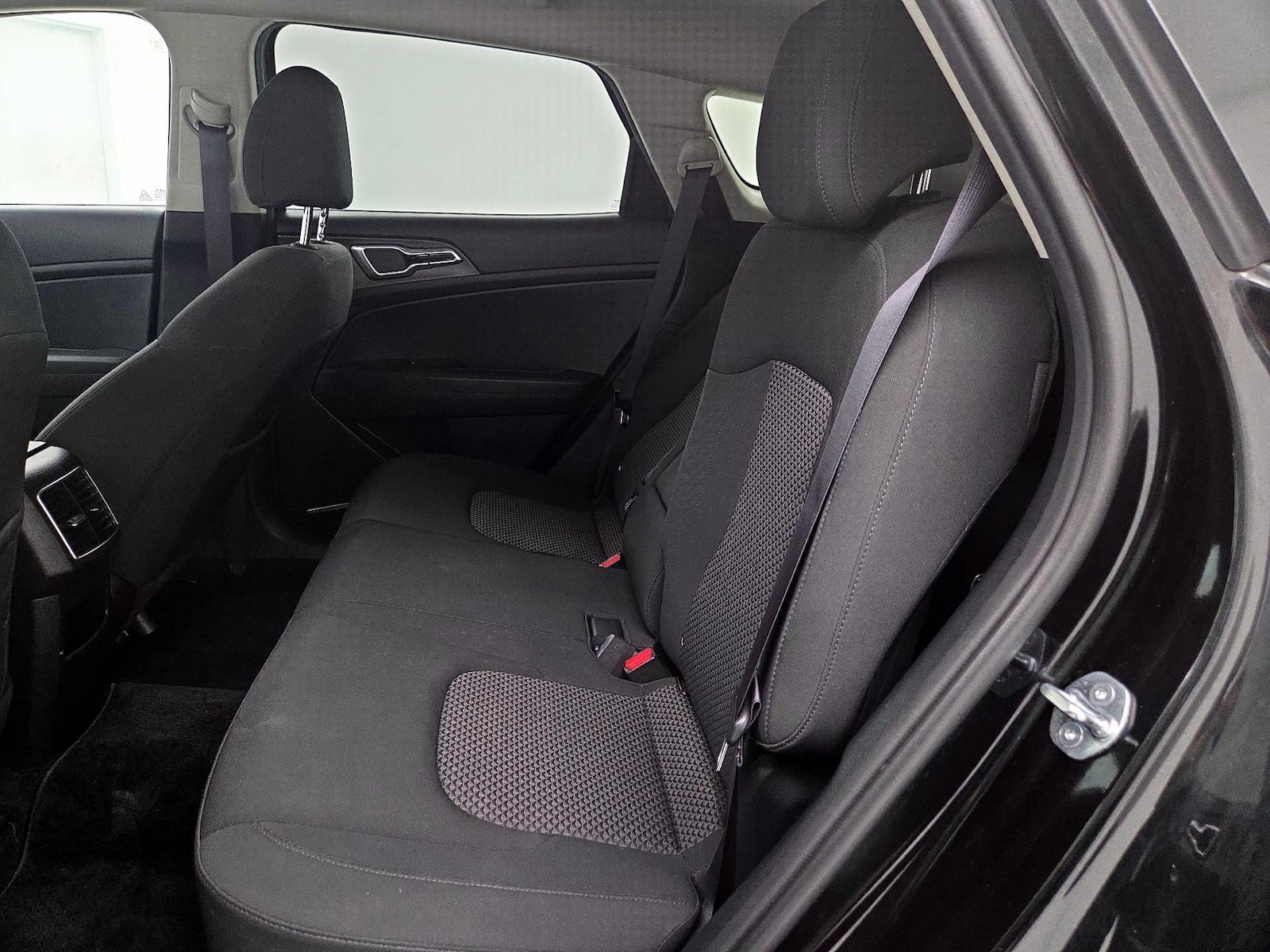 2023 Kia Sportage LX Hybrid - Photo 20