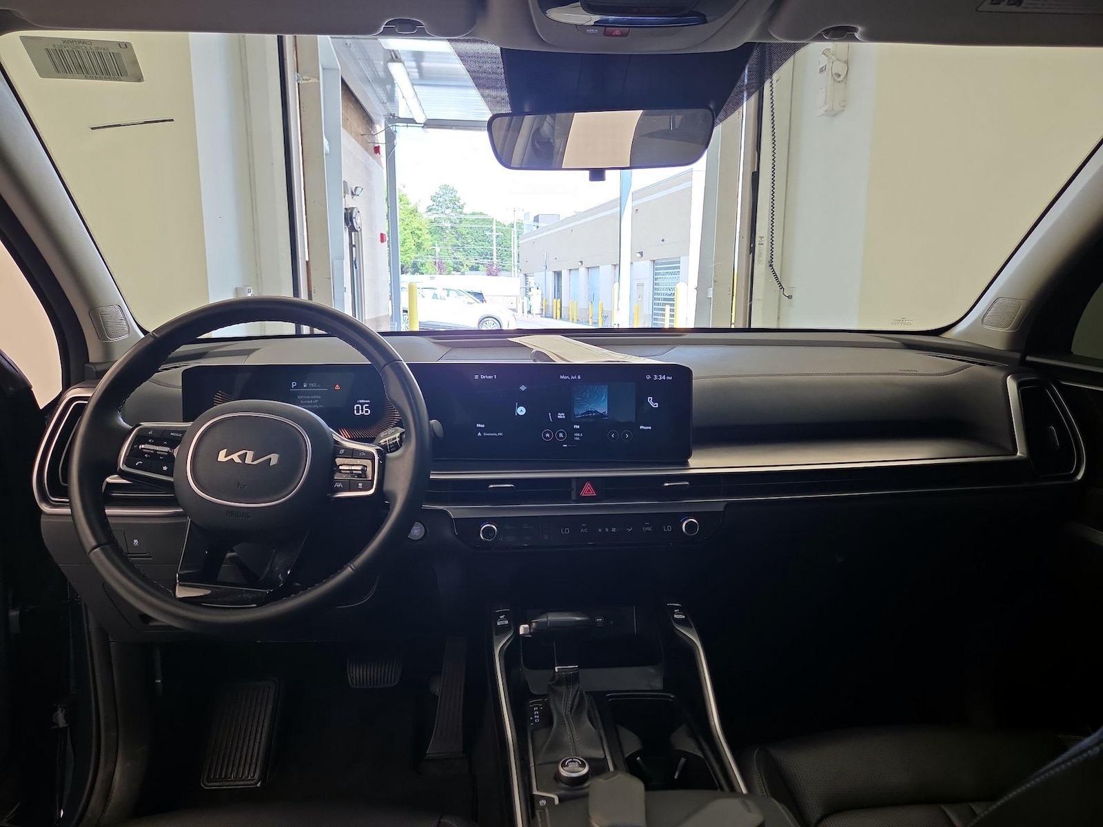 2024 Kia Sorento S - Photo 10