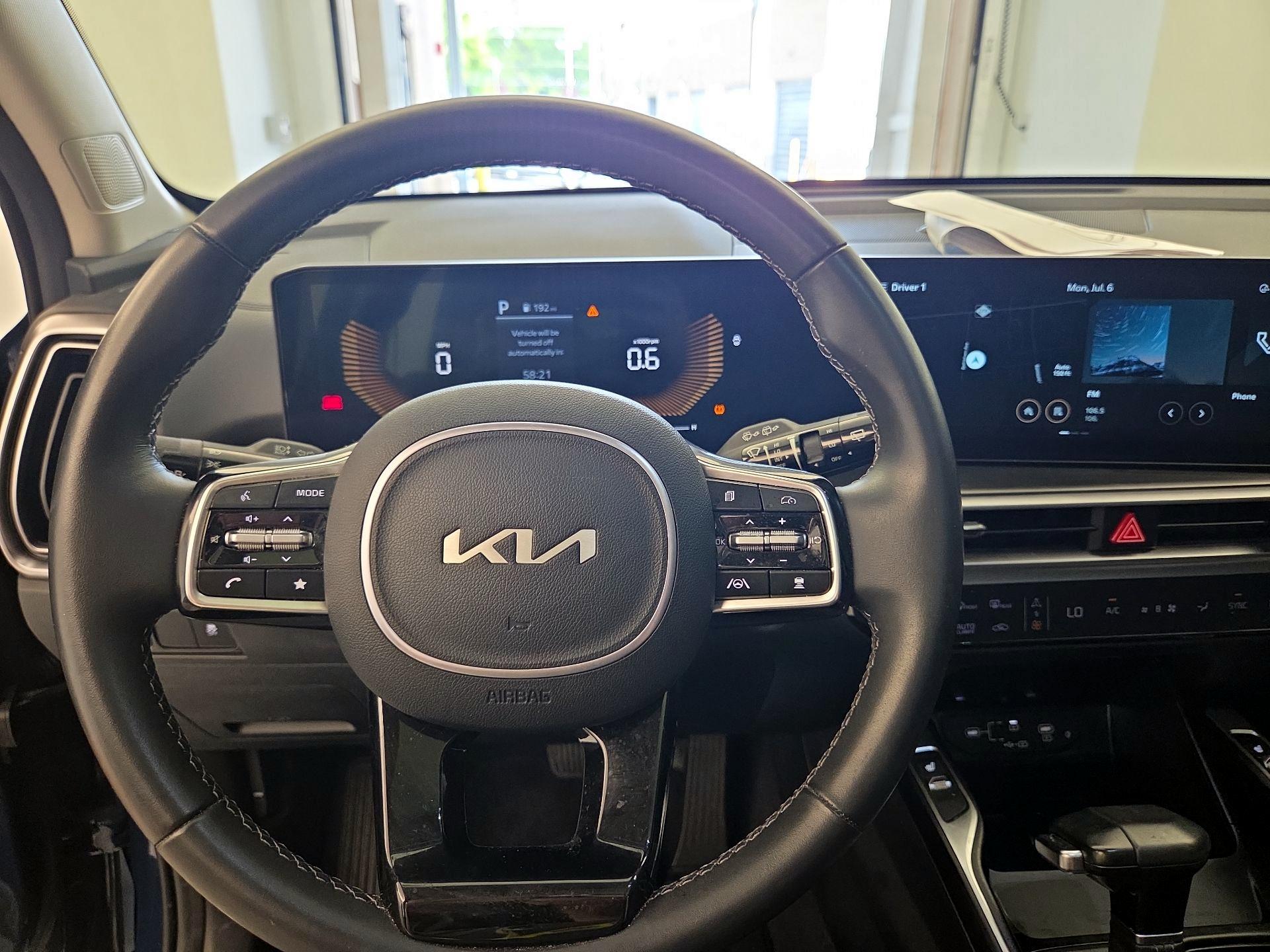 Thumbnail: 2024 Kia Sorento - 10