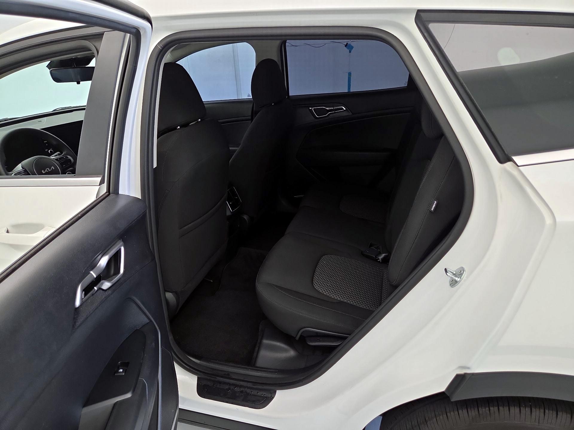 Thumbnail: 2024 Kia Sportage - 19