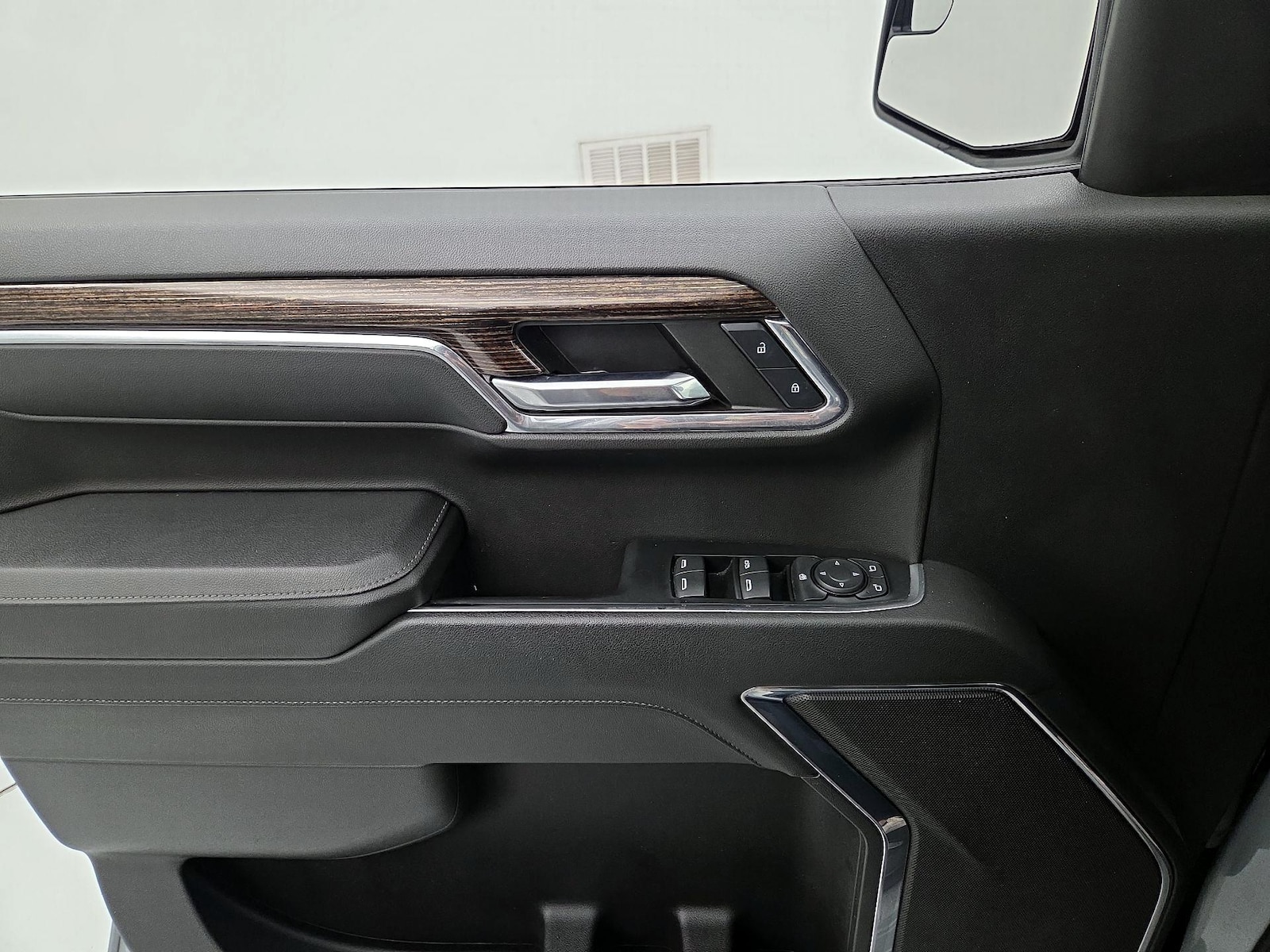 2024 GMC Sierra 1500 Elevation - Photo 13