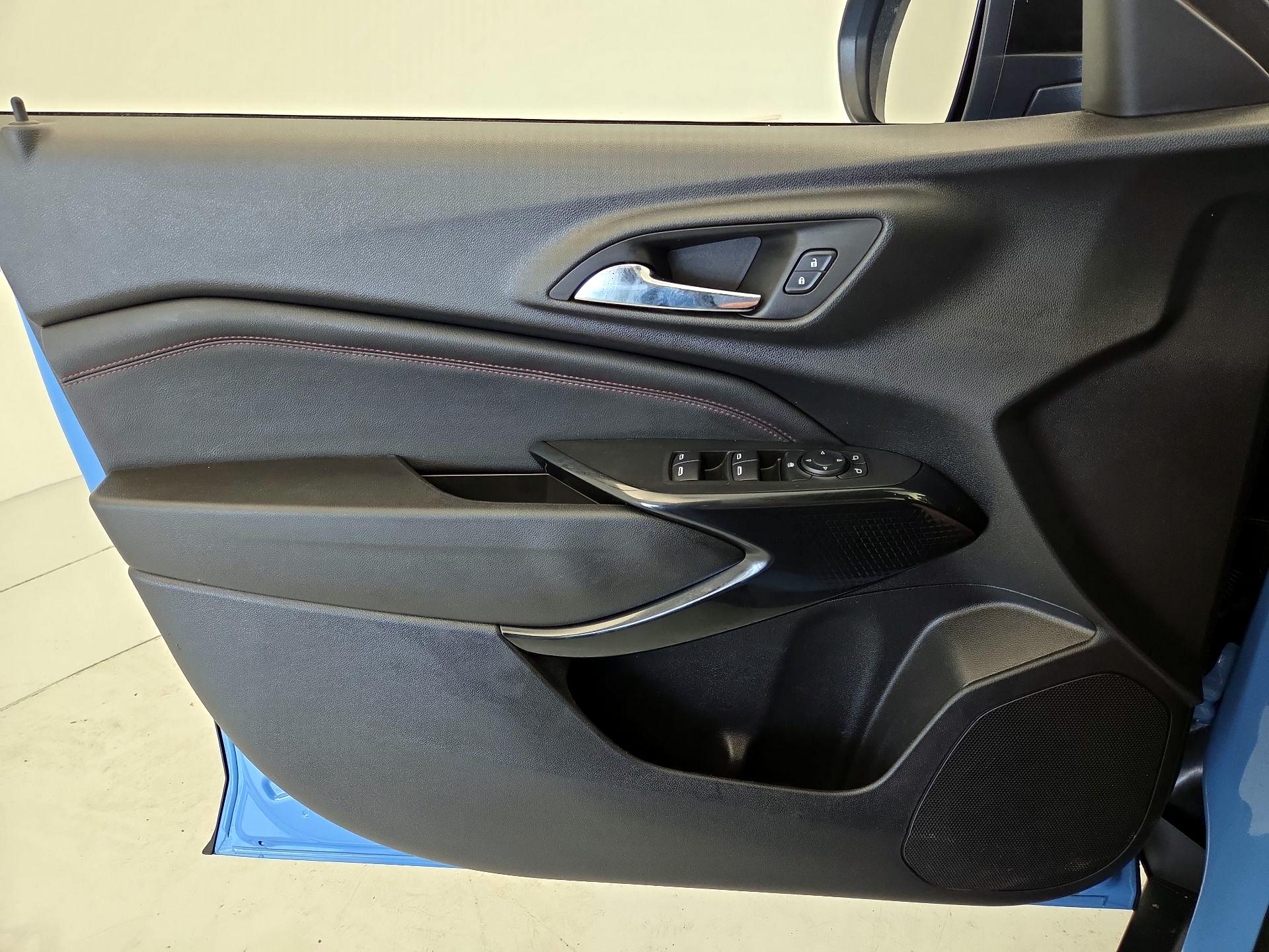Thumbnail: 2024 Chevrolet Trax - 12