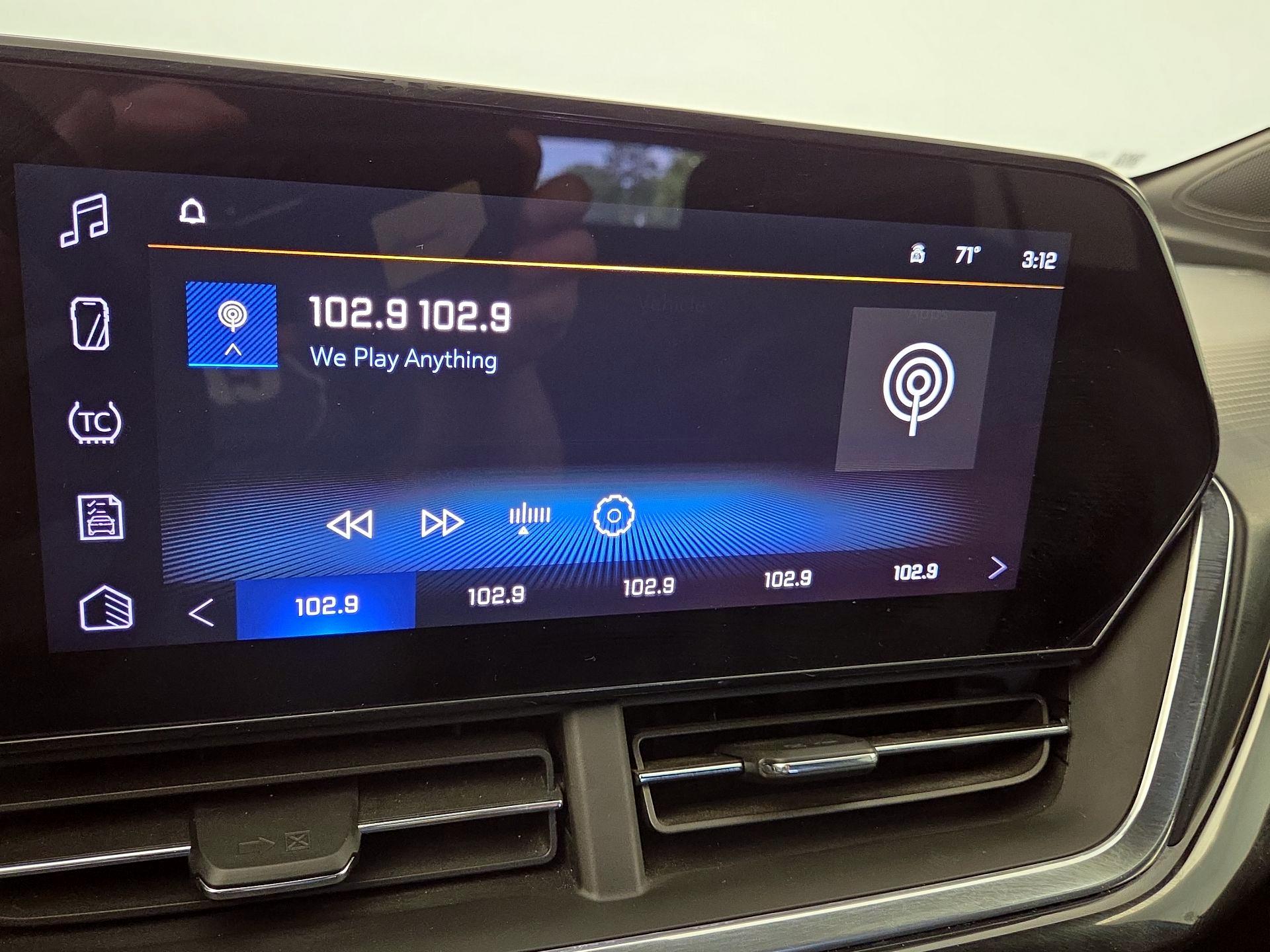 Thumbnail: 2024 Chevrolet Trax - 15
