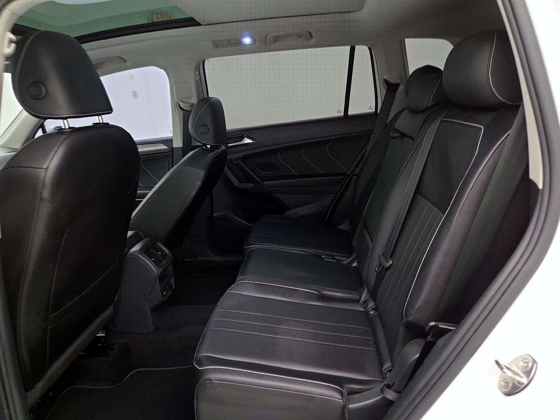 Thumbnail: 2023 Volkswagen Tiguan - 20