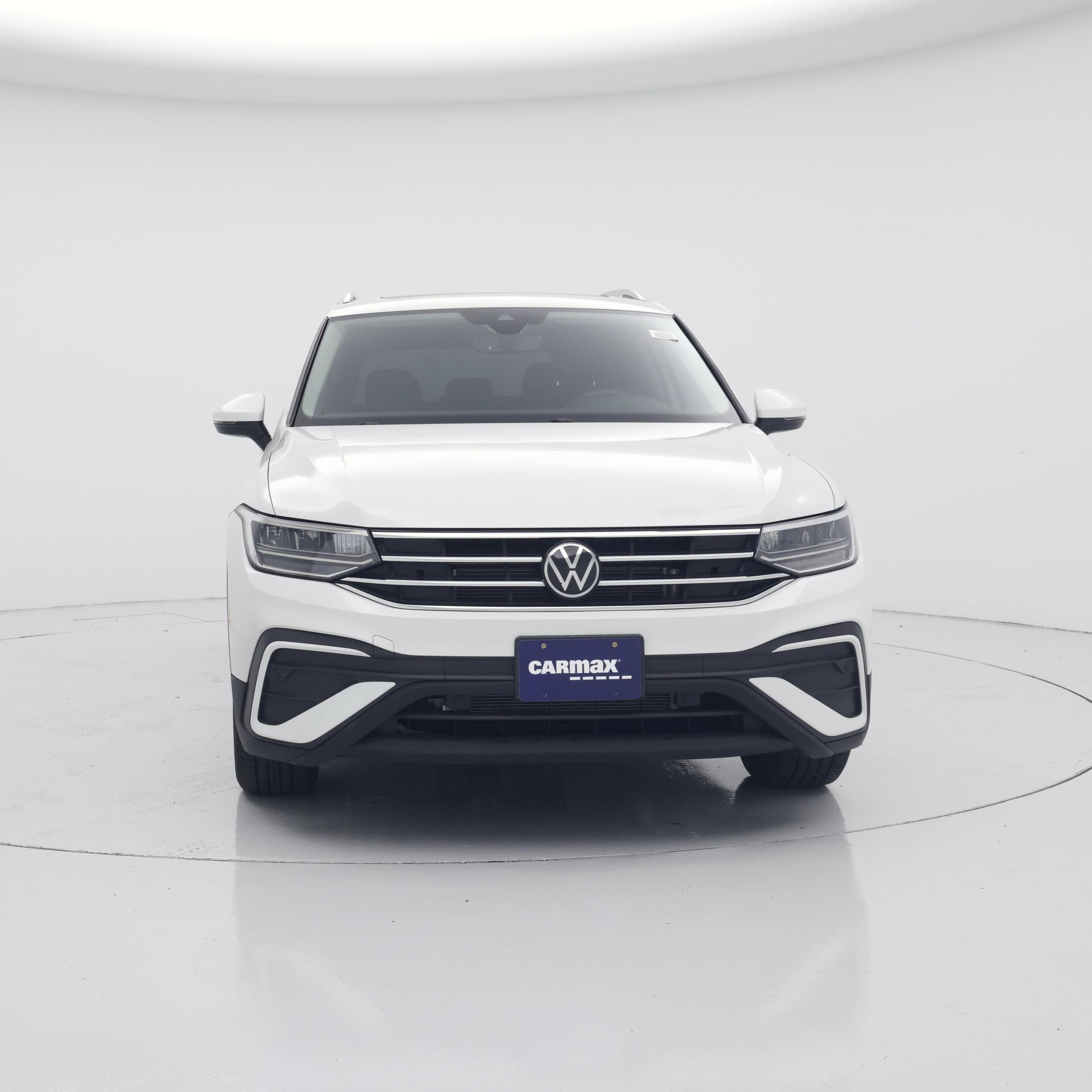 Thumbnail: 2023 Volkswagen Tiguan - 5