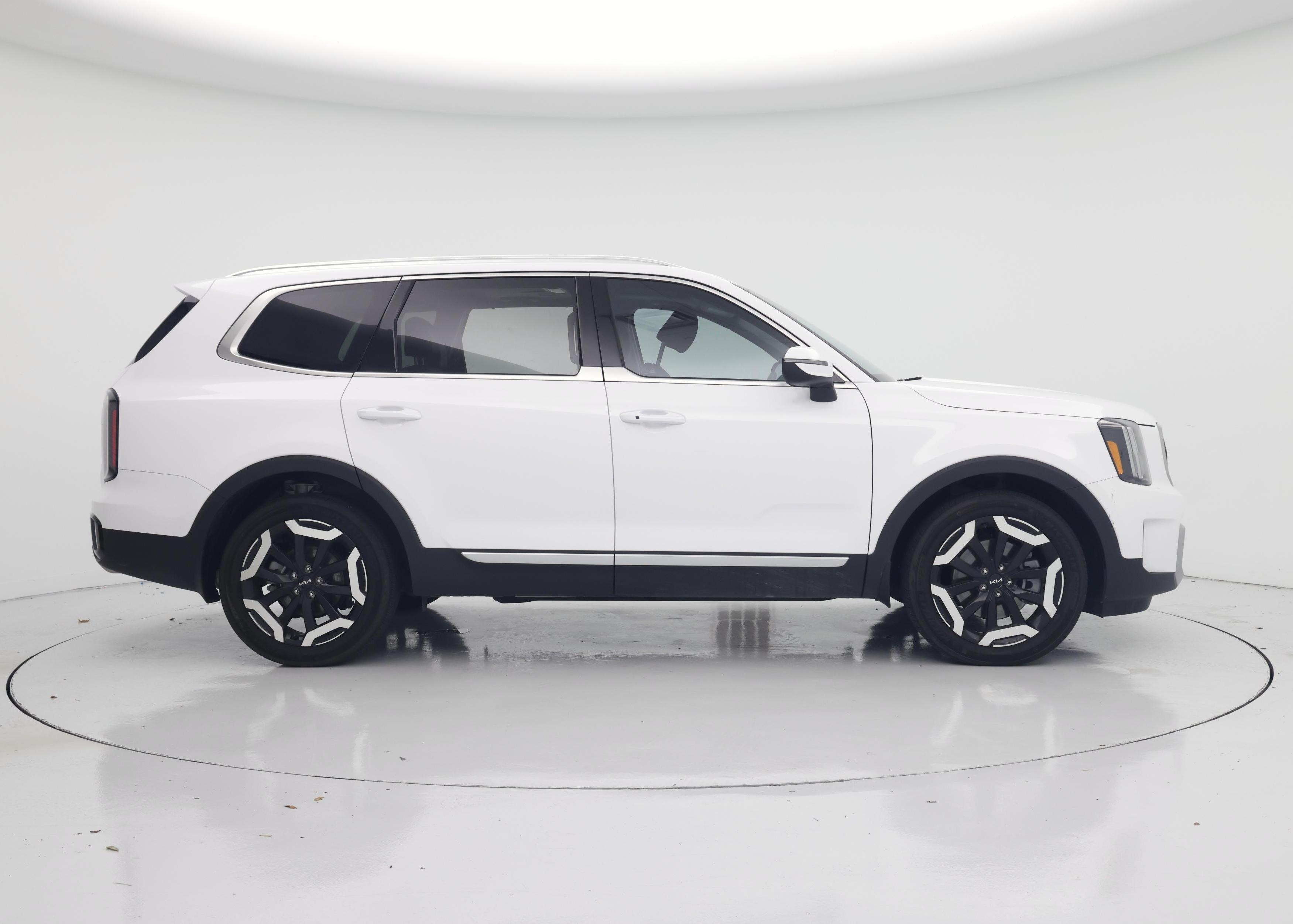Thumbnail: 2023 Kia Telluride - 7