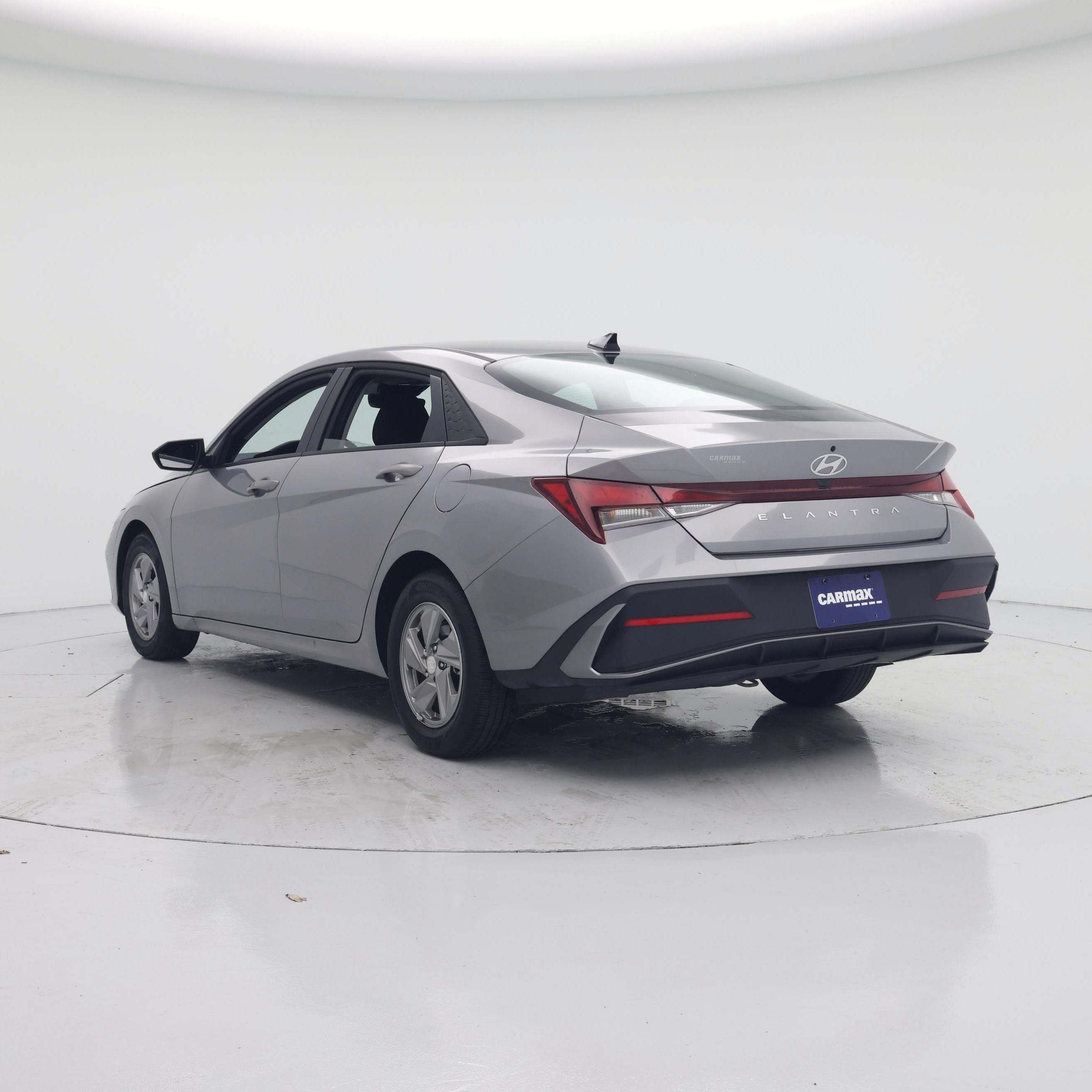 Thumbnail: 2025 Hyundai Elantra - 2