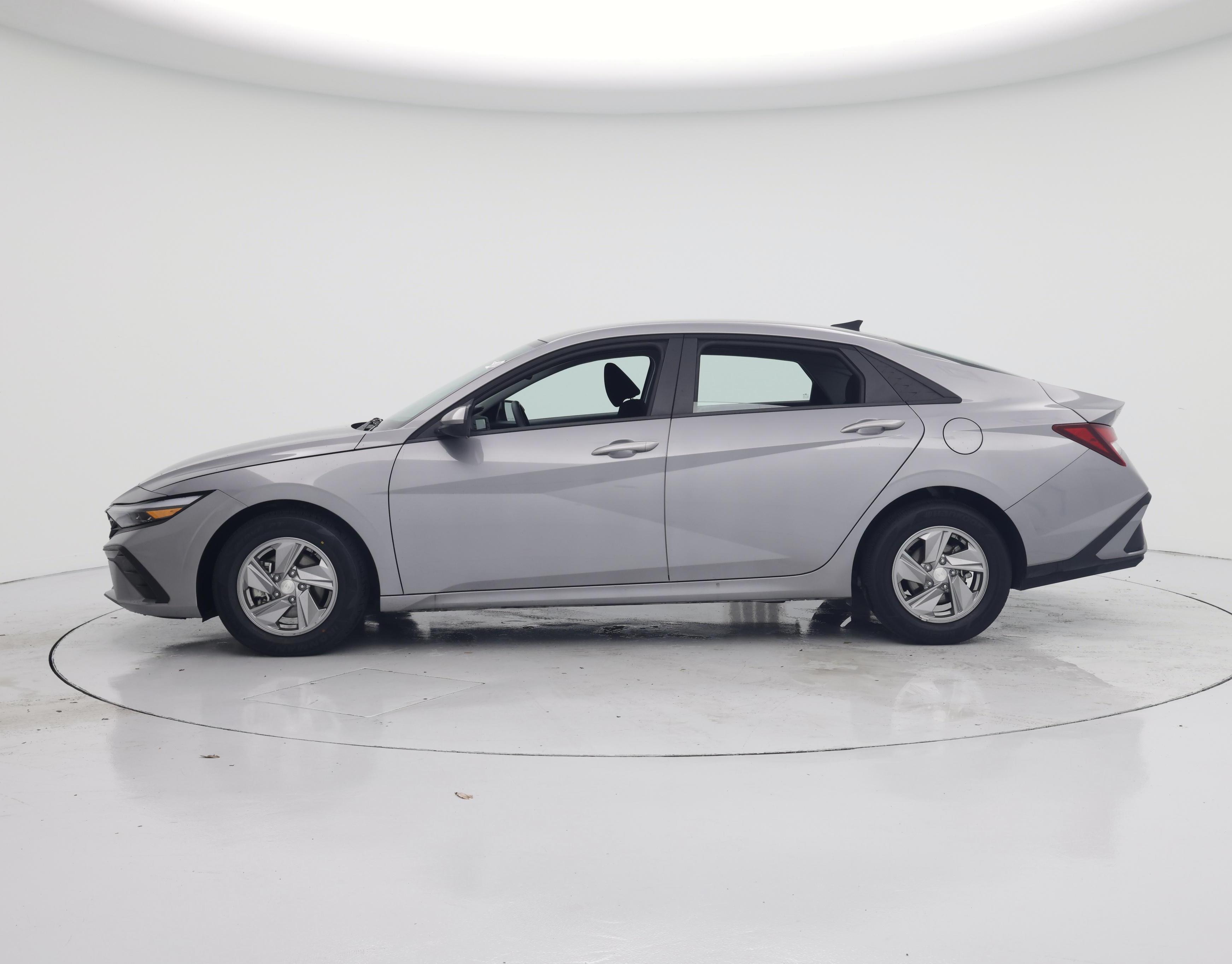 Thumbnail: 2025 Hyundai Elantra - 3