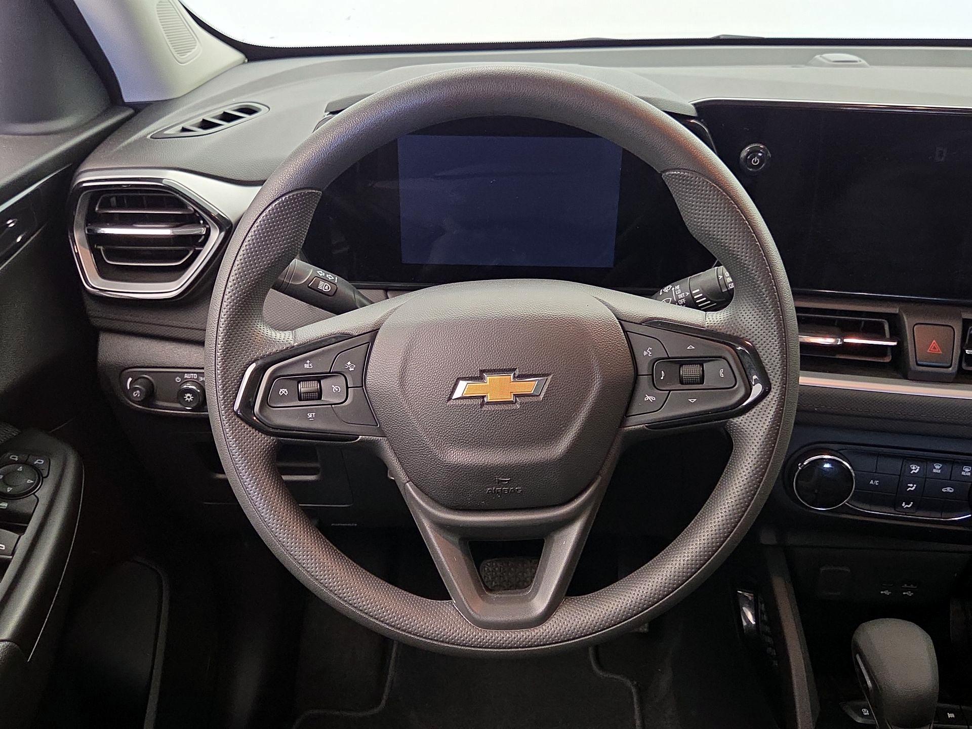Thumbnail: 2024 Chevrolet TrailBlazer - 10