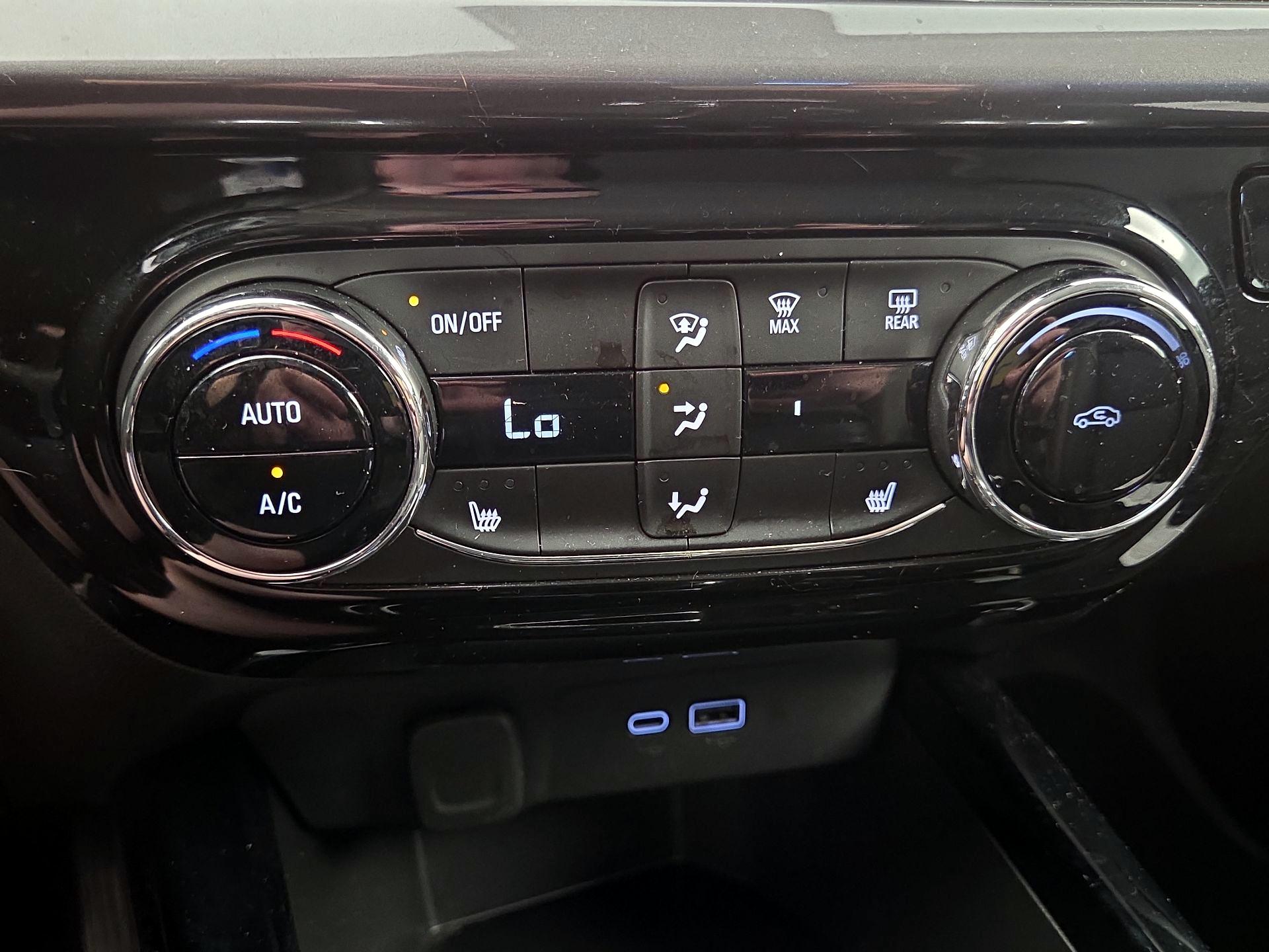 Thumbnail: 2025 Chevrolet Trax - 16