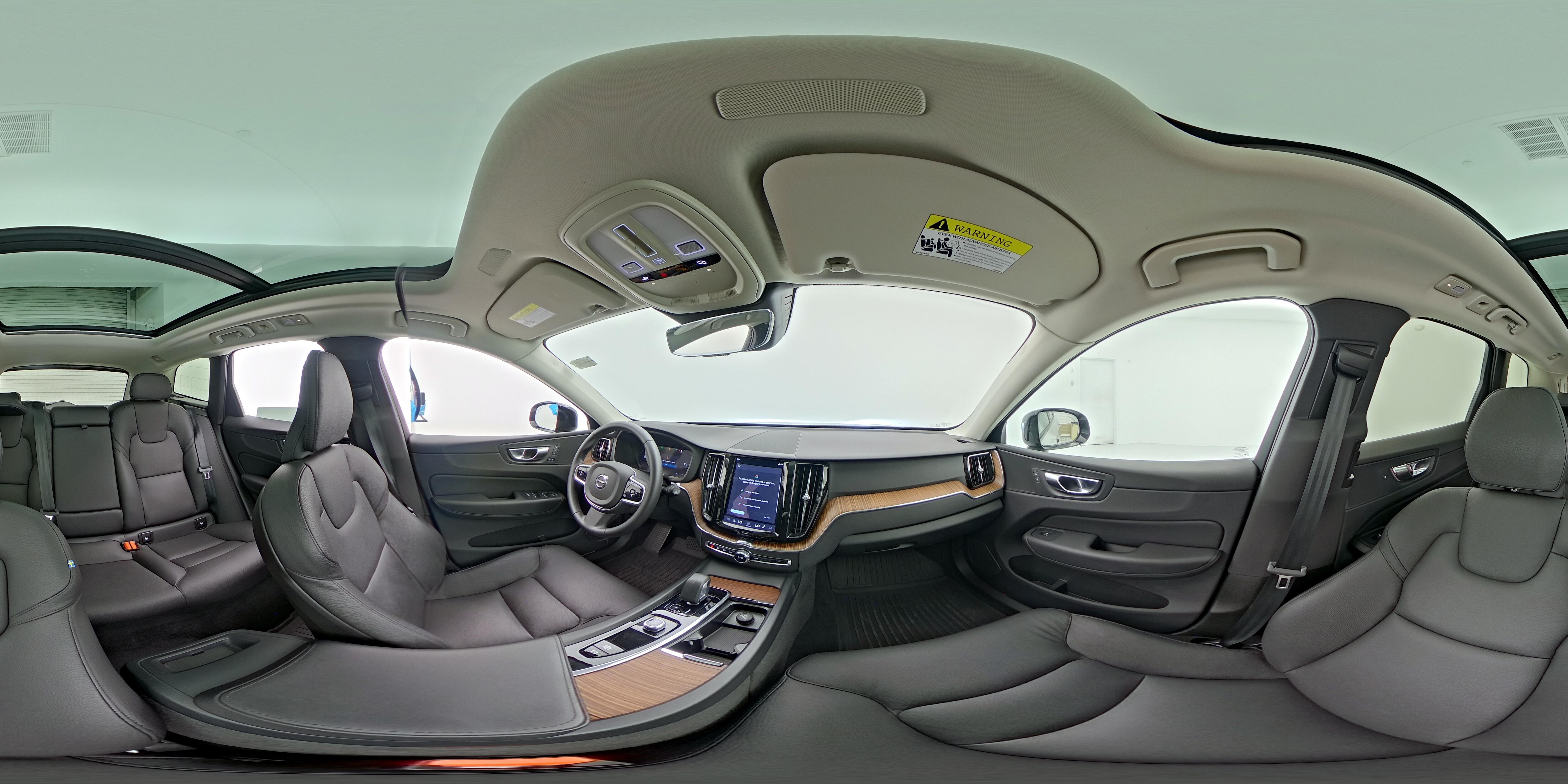 2024 Volvo XC60 Plus - Photo 25
