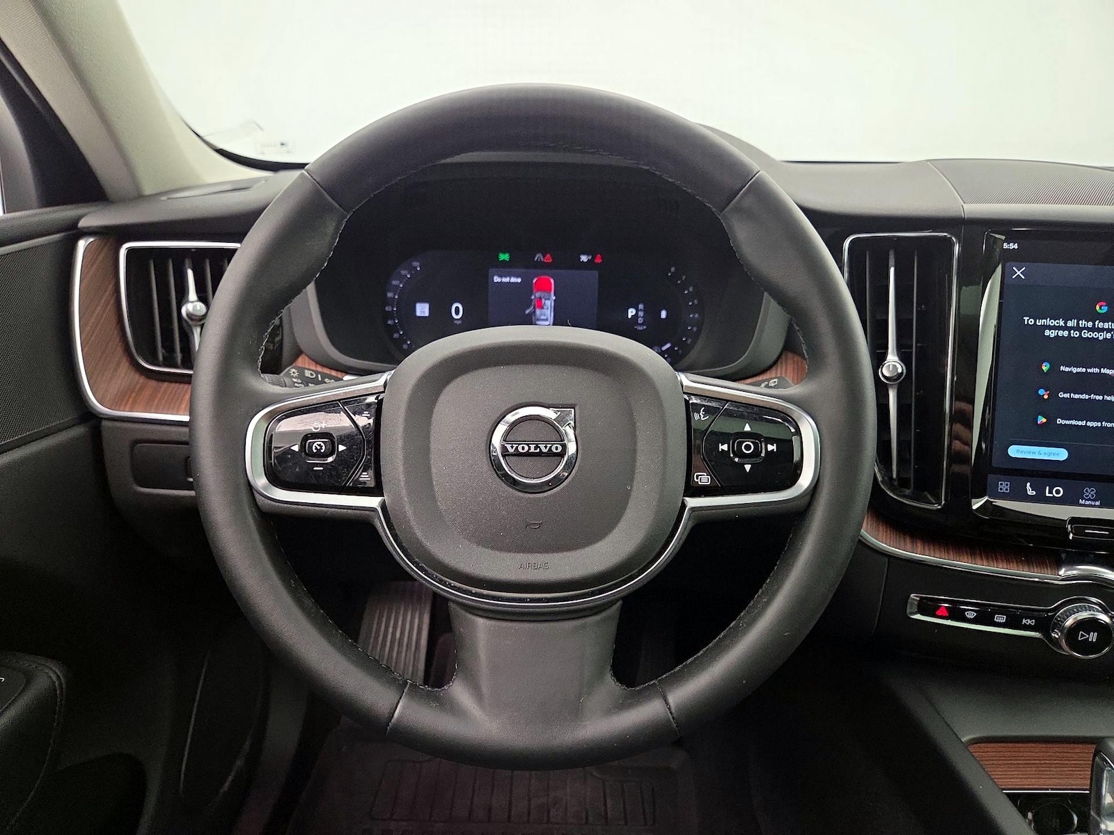 2024 Volvo XC60 Plus - Photo 11