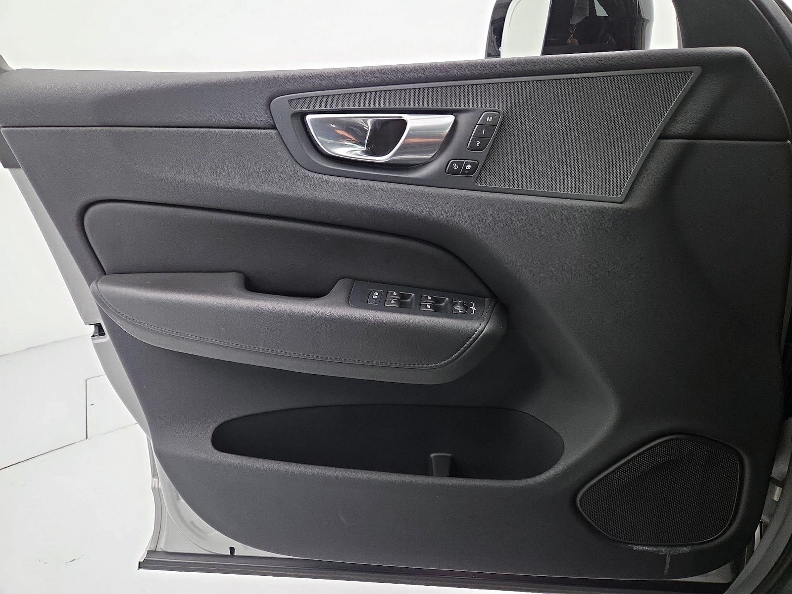 2024 Volvo XC60 Plus - Photo 13