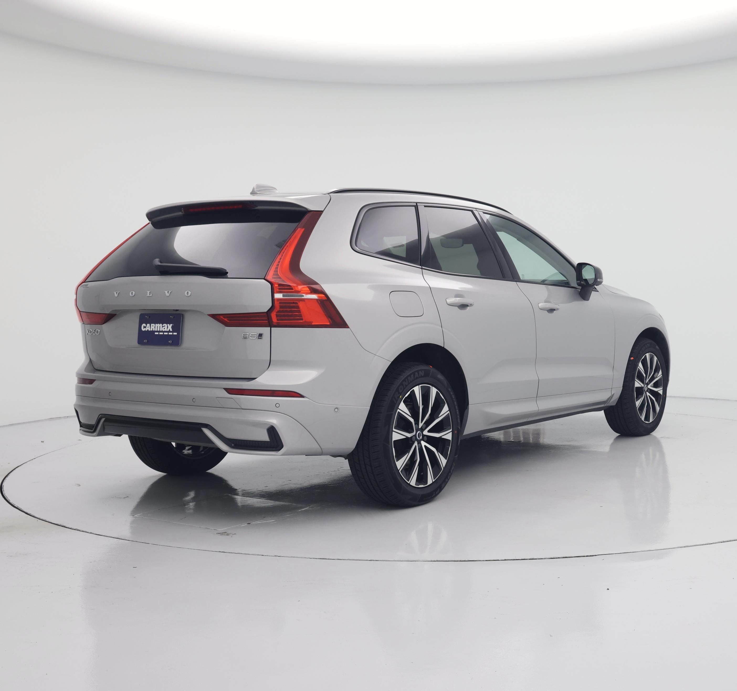 Thumbnail: 2024 Volvo XC60 - 8