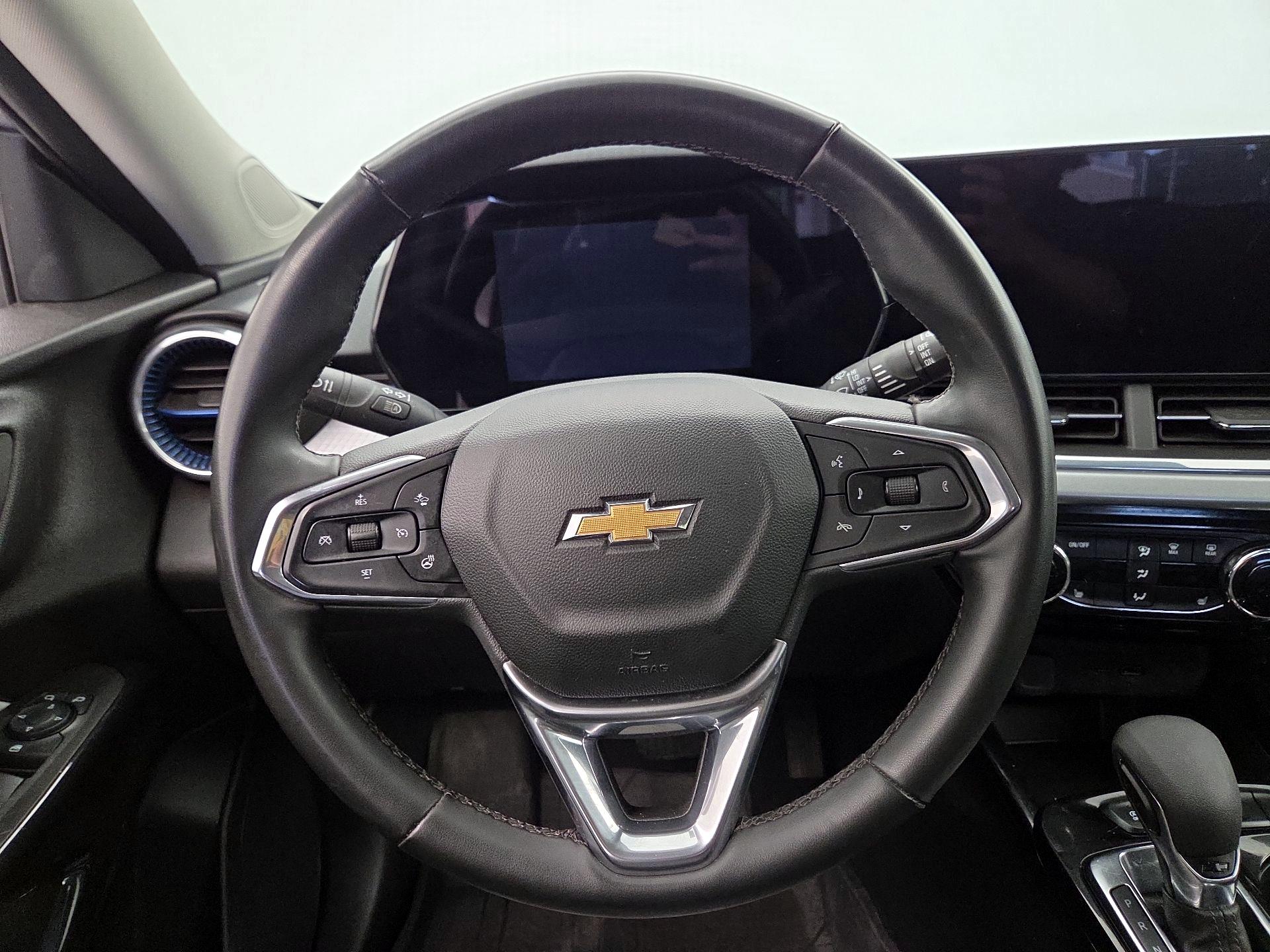 Thumbnail: 2025 Chevrolet Trax - 10