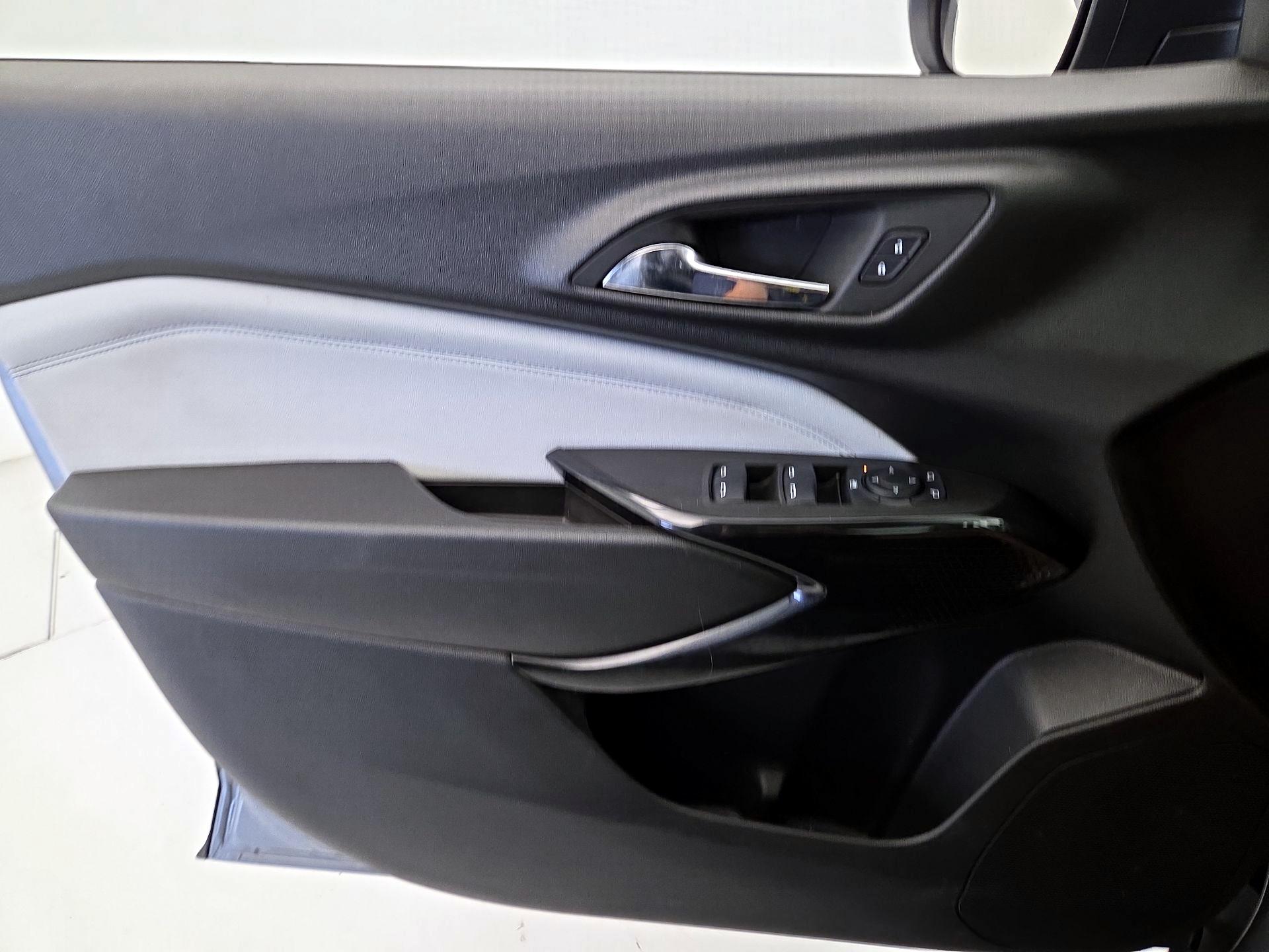Thumbnail: 2025 Chevrolet Trax - 12