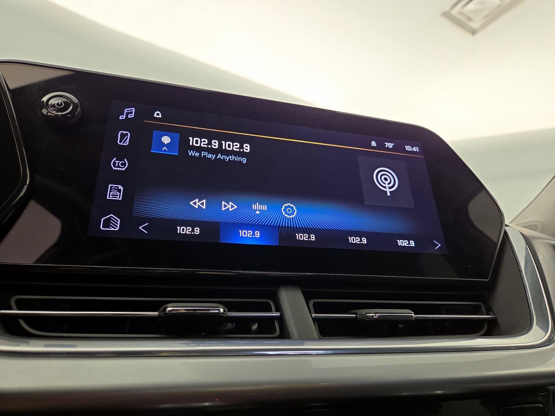 Thumbnail: 2025 Chevrolet Trax - 15