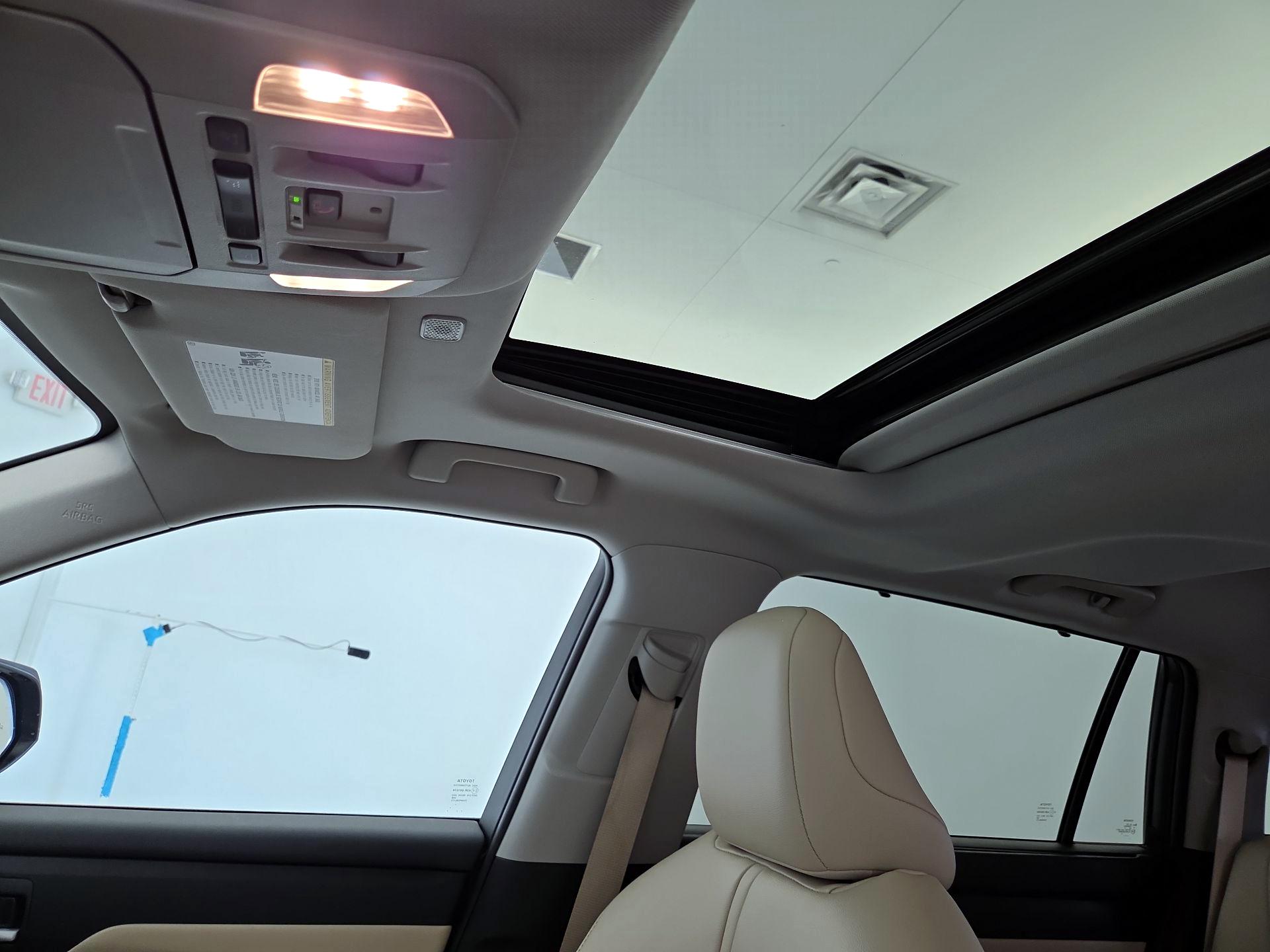 Thumbnail: 2024 Toyota Highlander - 19