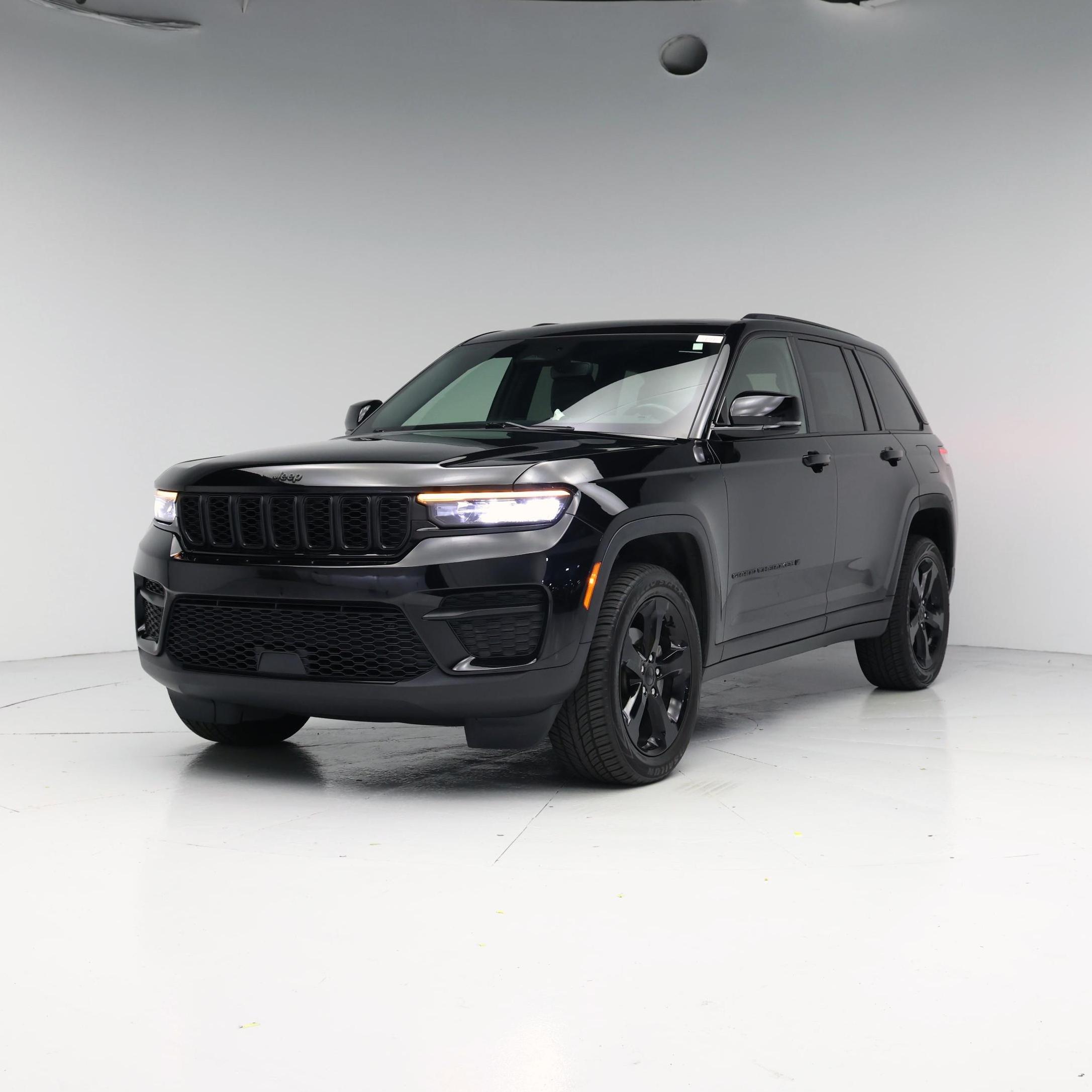 Thumbnail: 2022 Jeep Grand Cherokee - 4