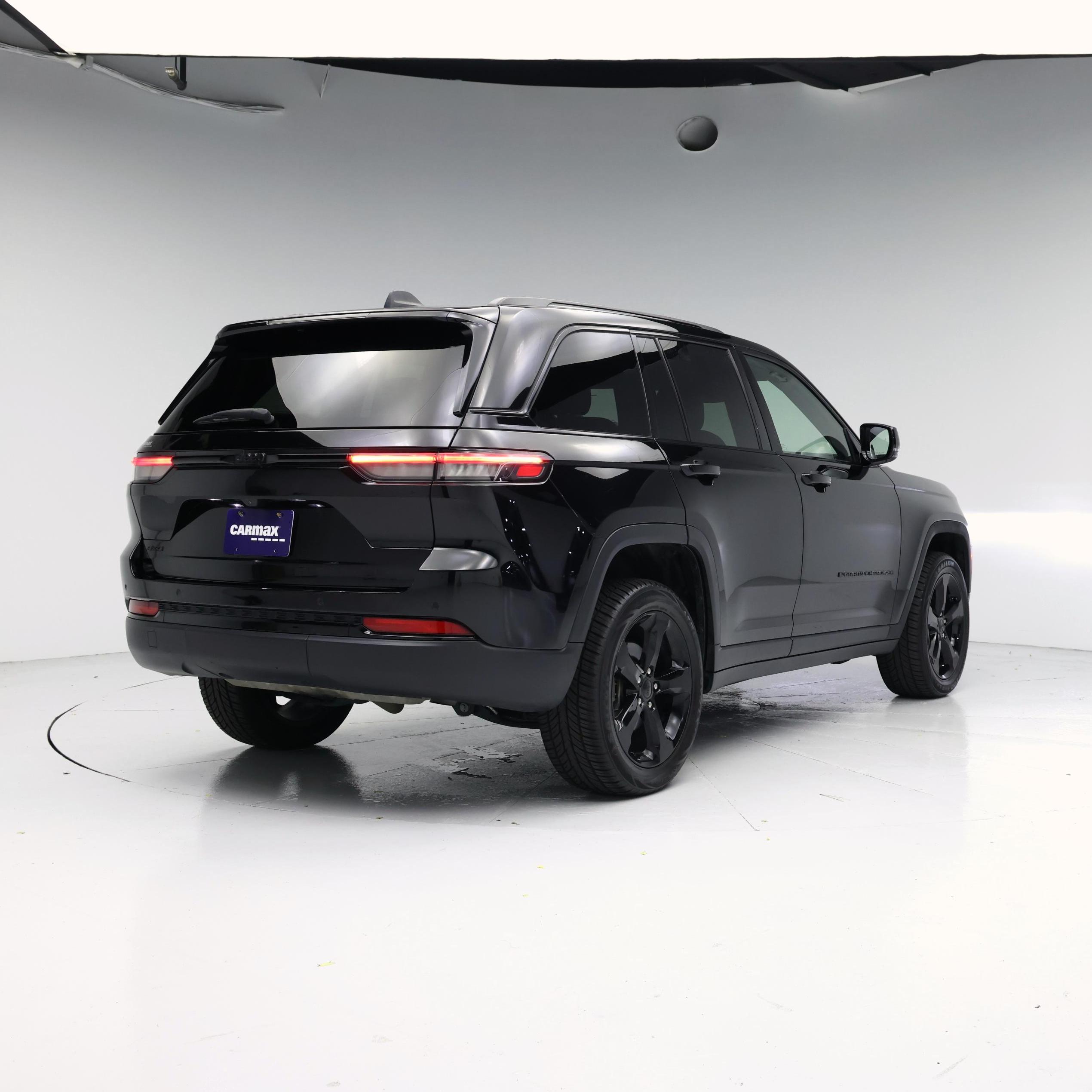 Thumbnail: 2022 Jeep Grand Cherokee - 8