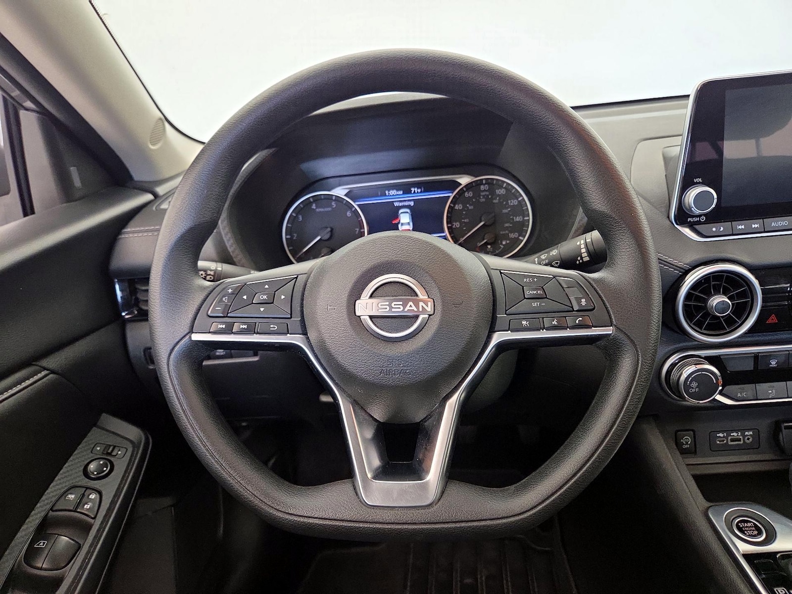 2025 Nissan Sentra SV - Photo 11