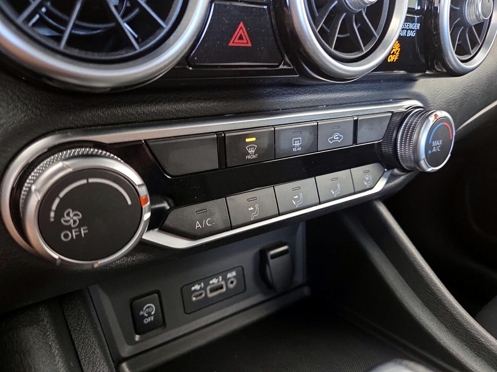 2025 Nissan Sentra SV - Photo 17