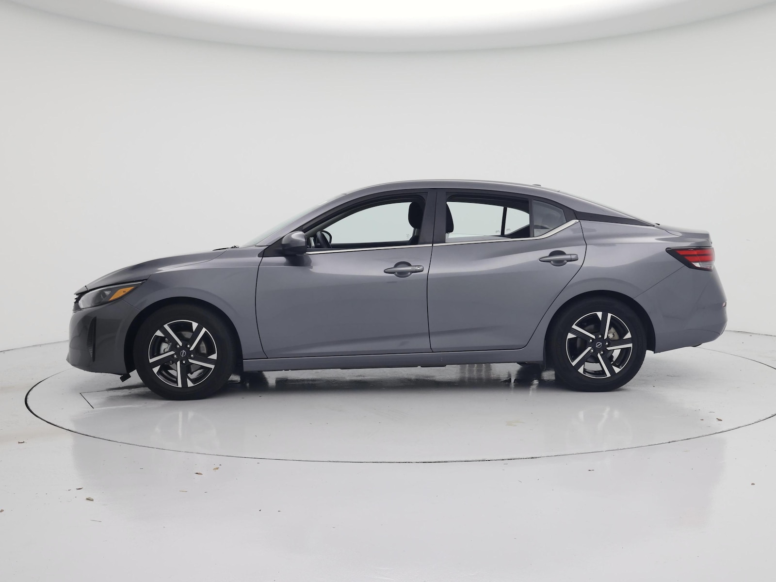 2025 Nissan Sentra SV - Photo 4