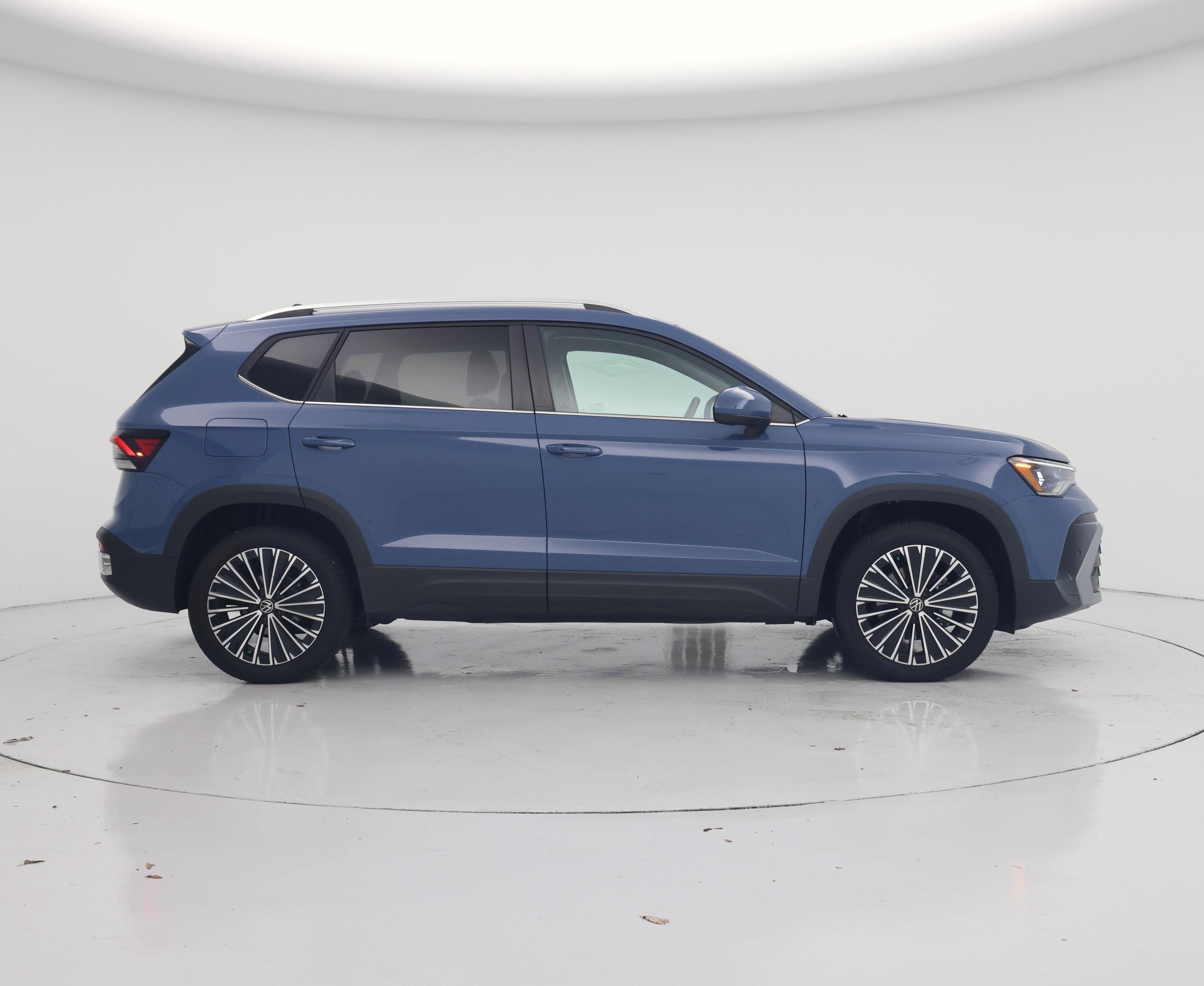 Thumbnail: 2025 Volkswagen Taos - 7