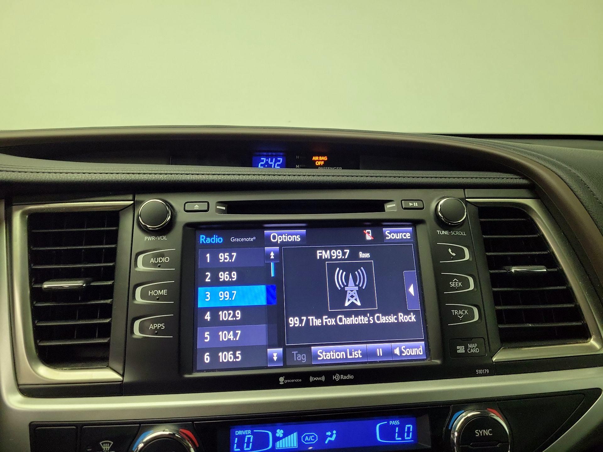 Thumbnail: 2018 Toyota Highlander - 15