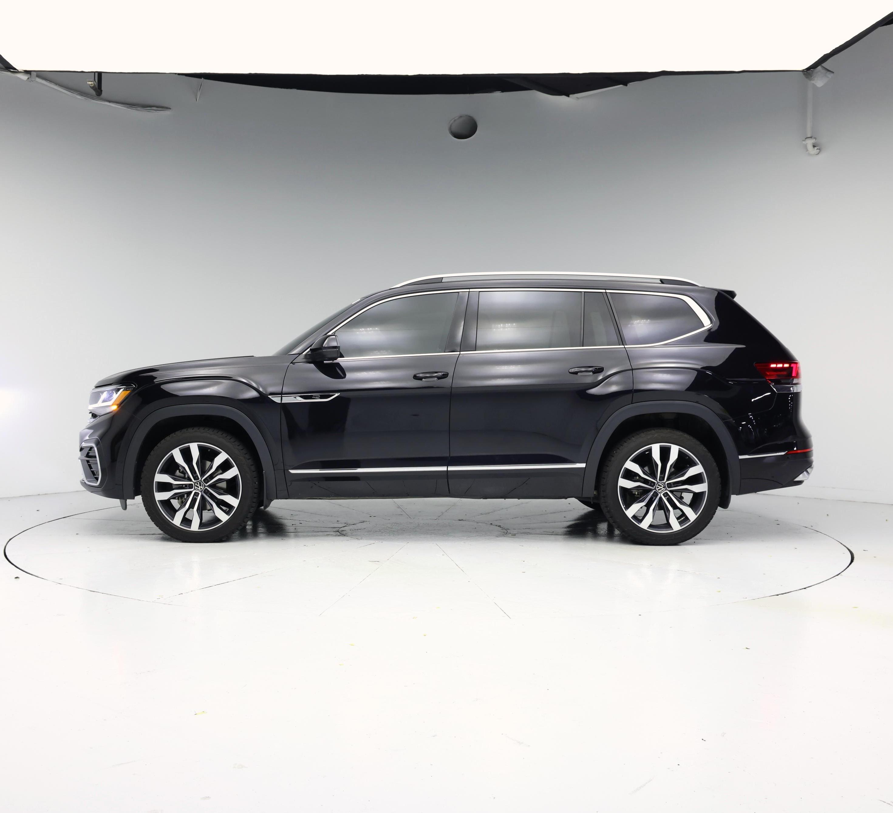 Thumbnail: 2021 Volkswagen Atlas - 3